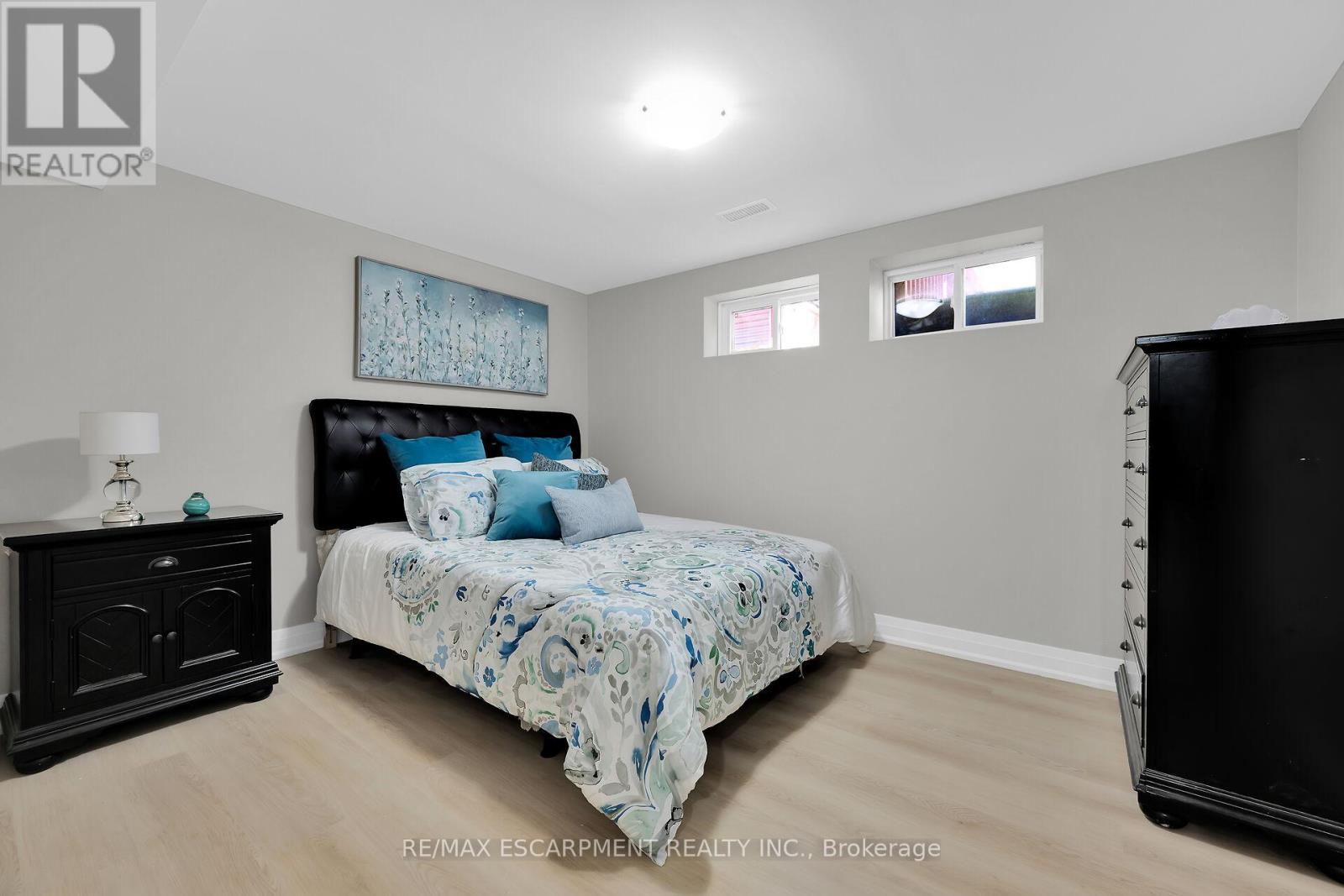 99 Wise Crescent, Hamilton, Ontario  L8T 2L7 - Photo 41 - X12165832