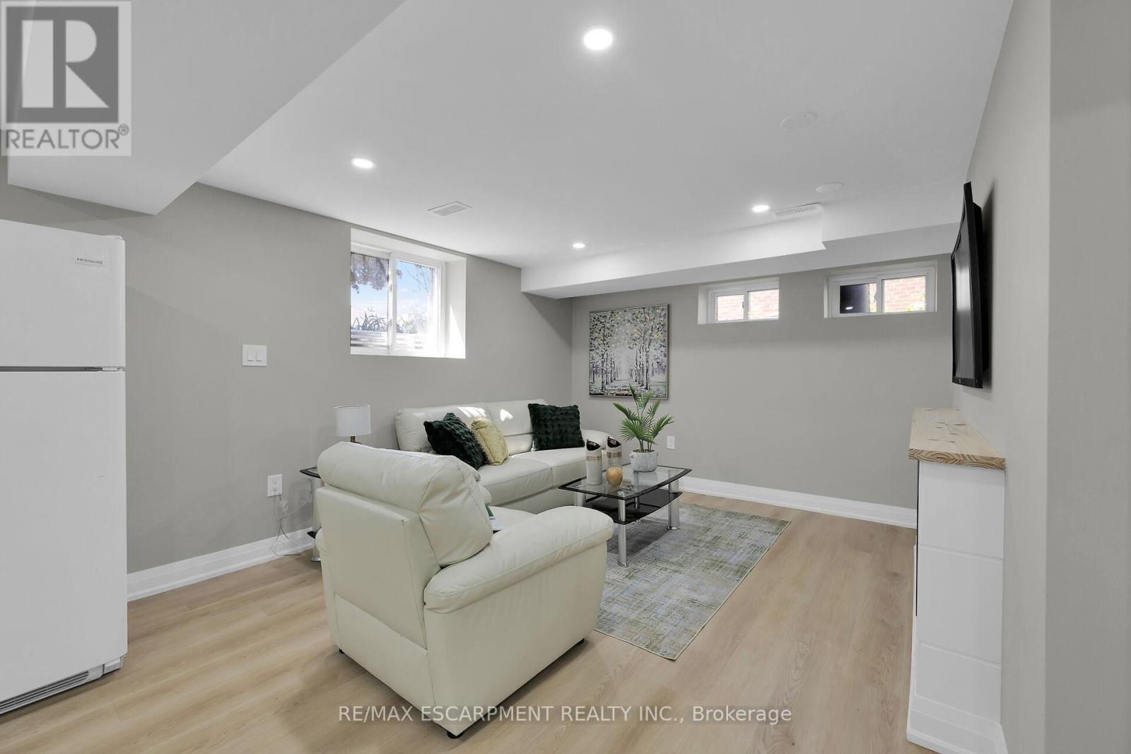 99 Wise Crescent, Hamilton, Ontario  L8T 2L7 - Photo 44 - X12165832