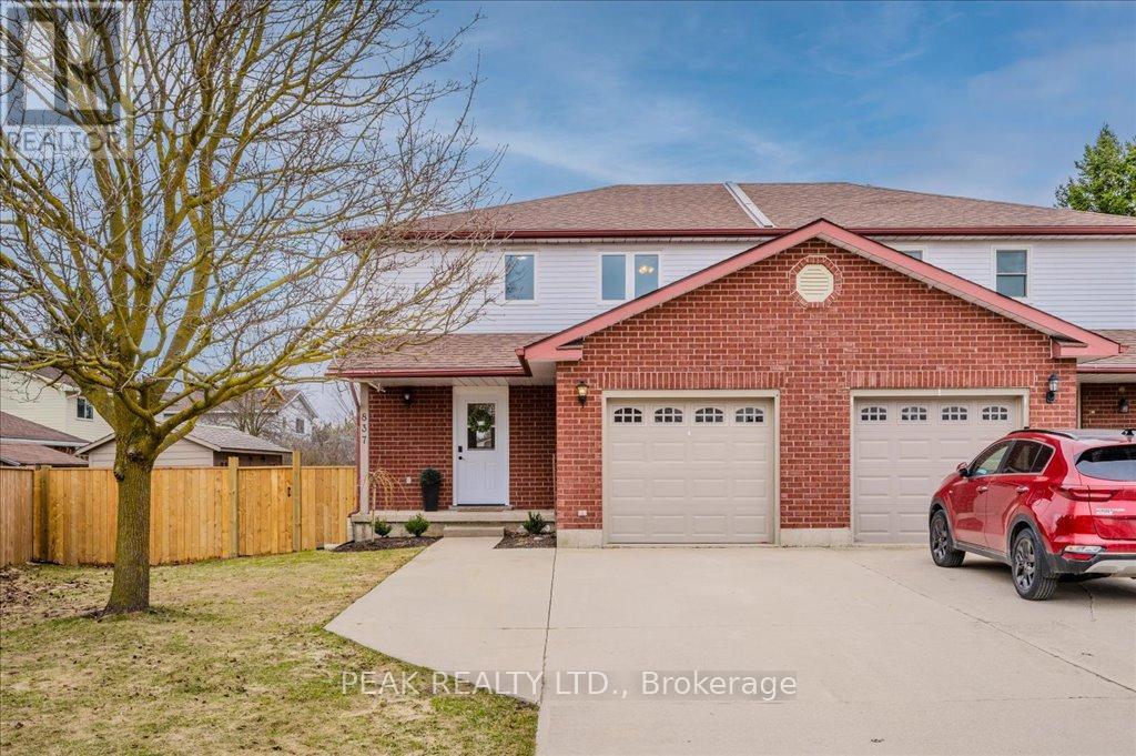 837 Edgar Street W, North Perth, Ontario  N4W 3R3 - Photo 2 - X12165860