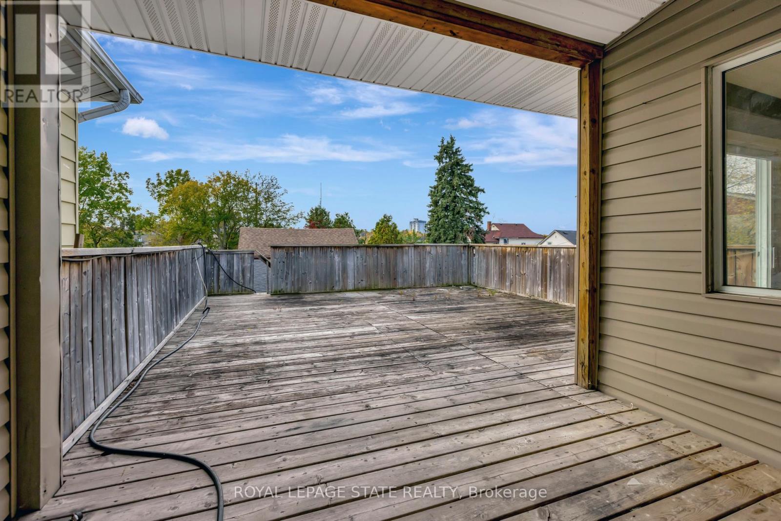 4528 Bridge Street, Niagara Falls, Ontario  L2E 2R7 - Photo 28 - X12165919