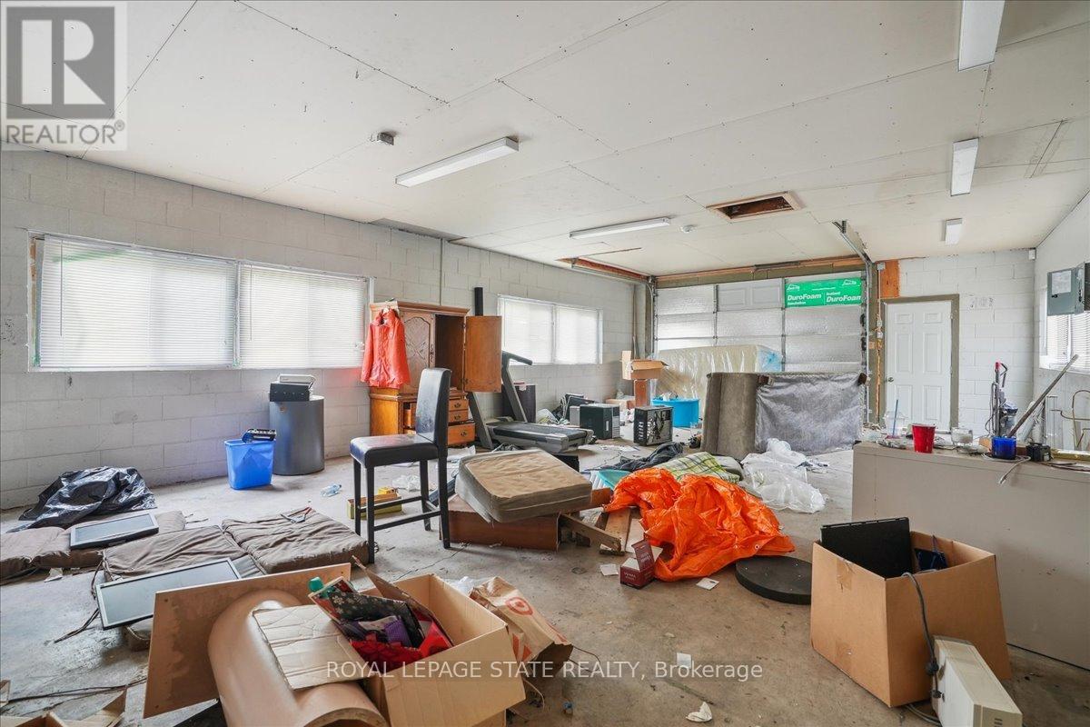 4528 Bridge Street, Niagara Falls, Ontario  L2E 2R7 - Photo 39 - X12165919