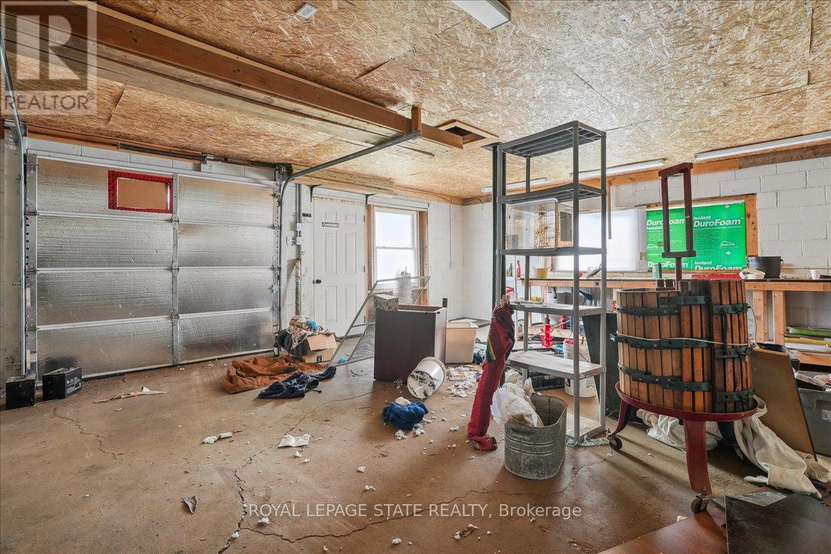 4528 Bridge Street, Niagara Falls, Ontario  L2E 2R7 - Photo 44 - X12165919