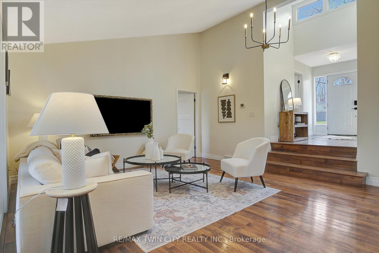 108 Blenheim Road, Cambridge, Ontario  N1S 1G1 - Photo 2 - X12166046
