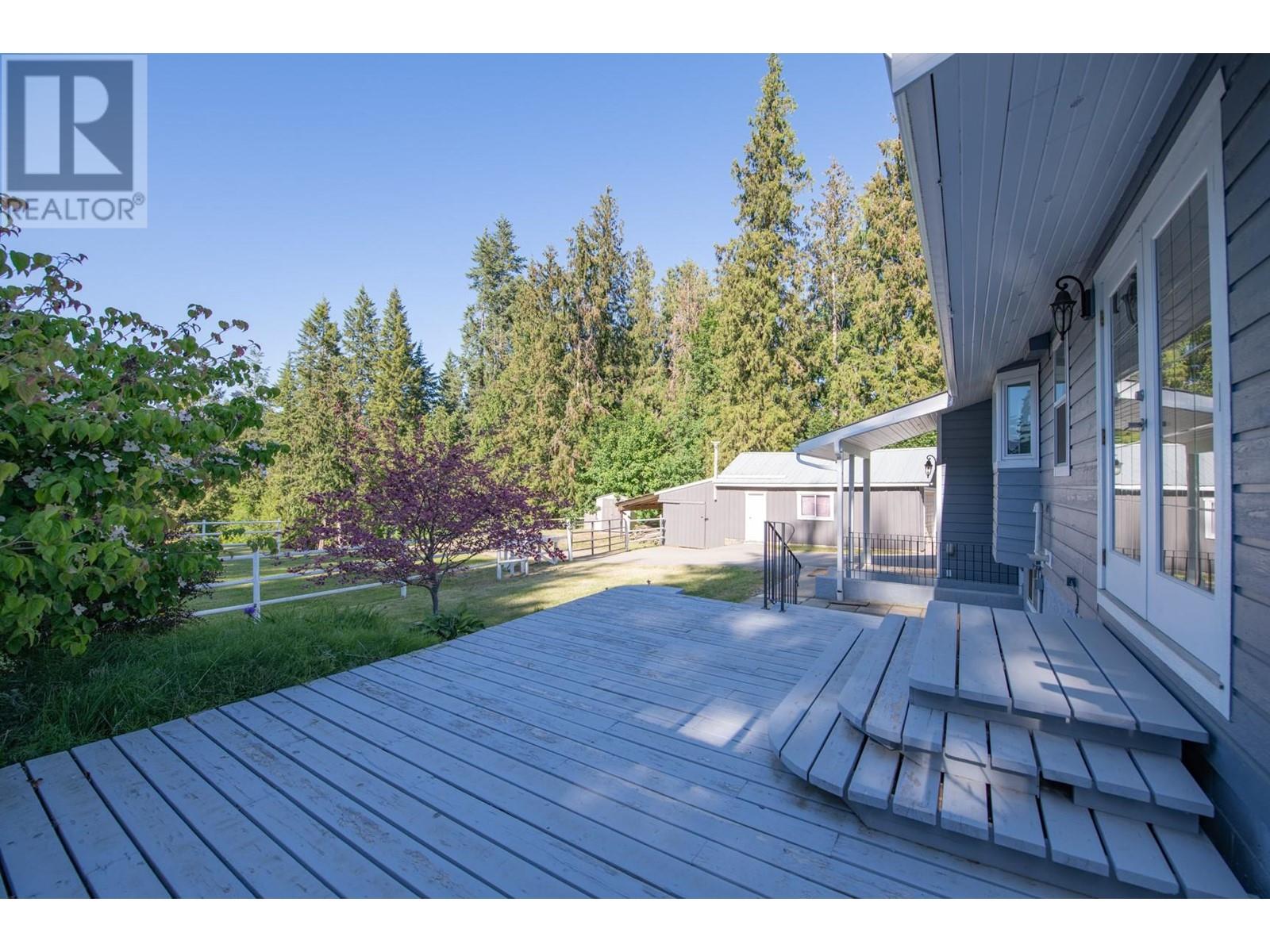 4091 10 Avenue SE, Salmon Arm, BC V1E1W7