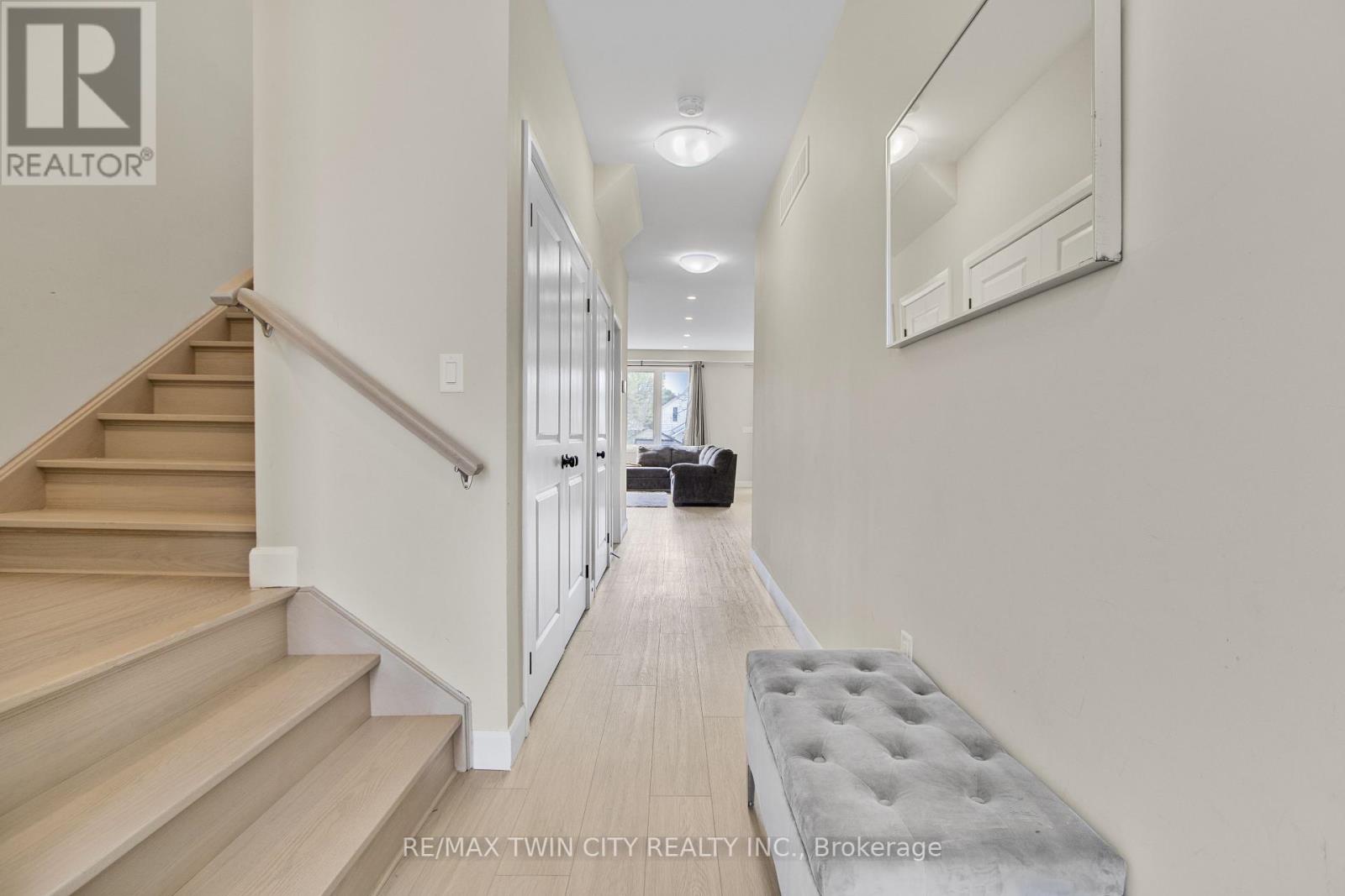 46 Lowell Street N, Cambridge, Ontario  N1R 5C9 - Photo 14 - X12128045