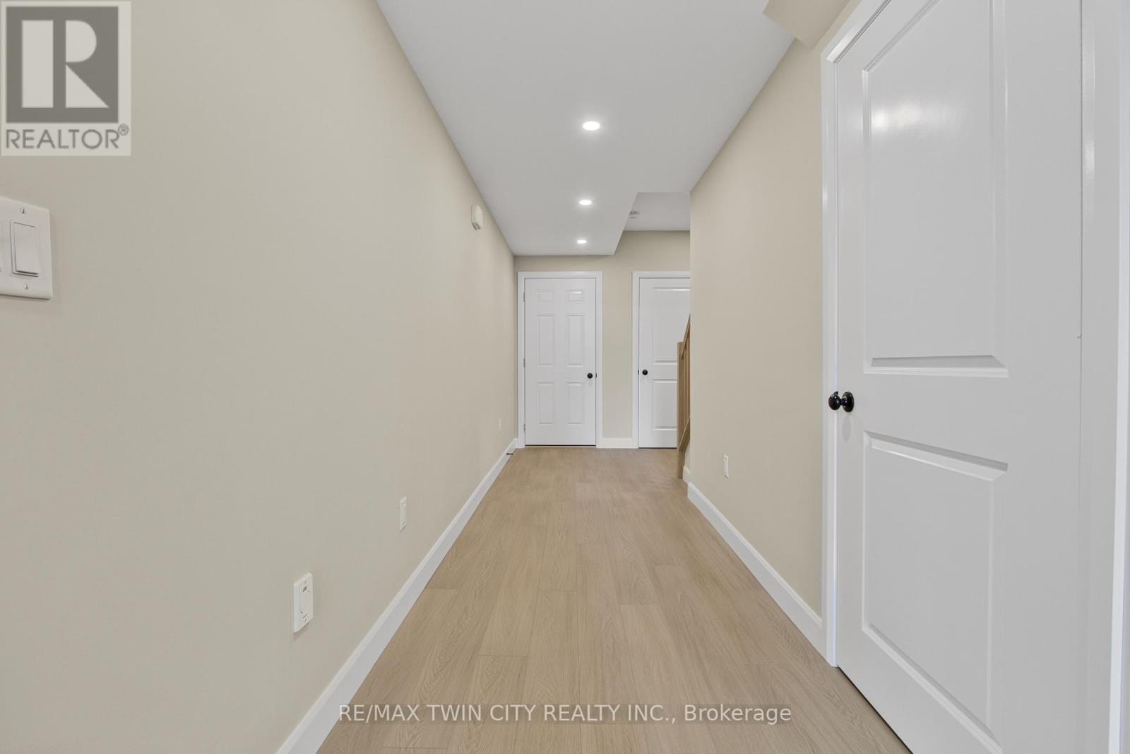 46 Lowell Street N, Cambridge, Ontario  N1R 5C9 - Photo 25 - X12128045