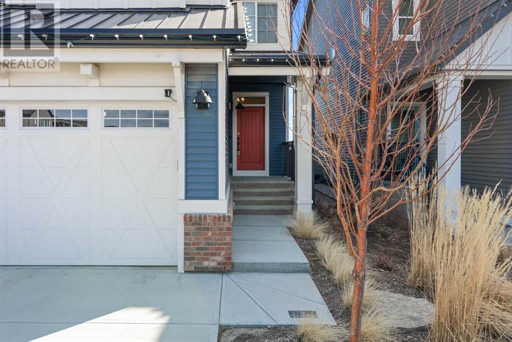 808 Langholm Drive Se, Airdrie, Alberta  T4A 3N3 - Photo 2 - A2210905