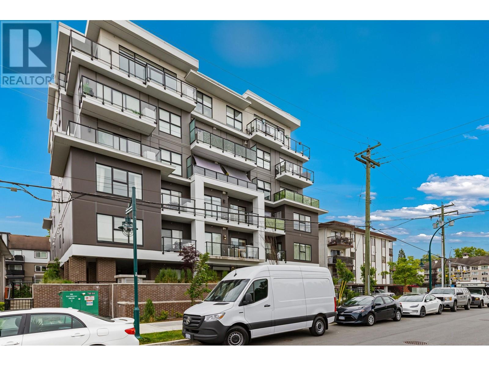 204 2331 Kelly Avenue, Port Coquitlam, British Columbia  V3C 1Y3 - Photo 1 - R3005885