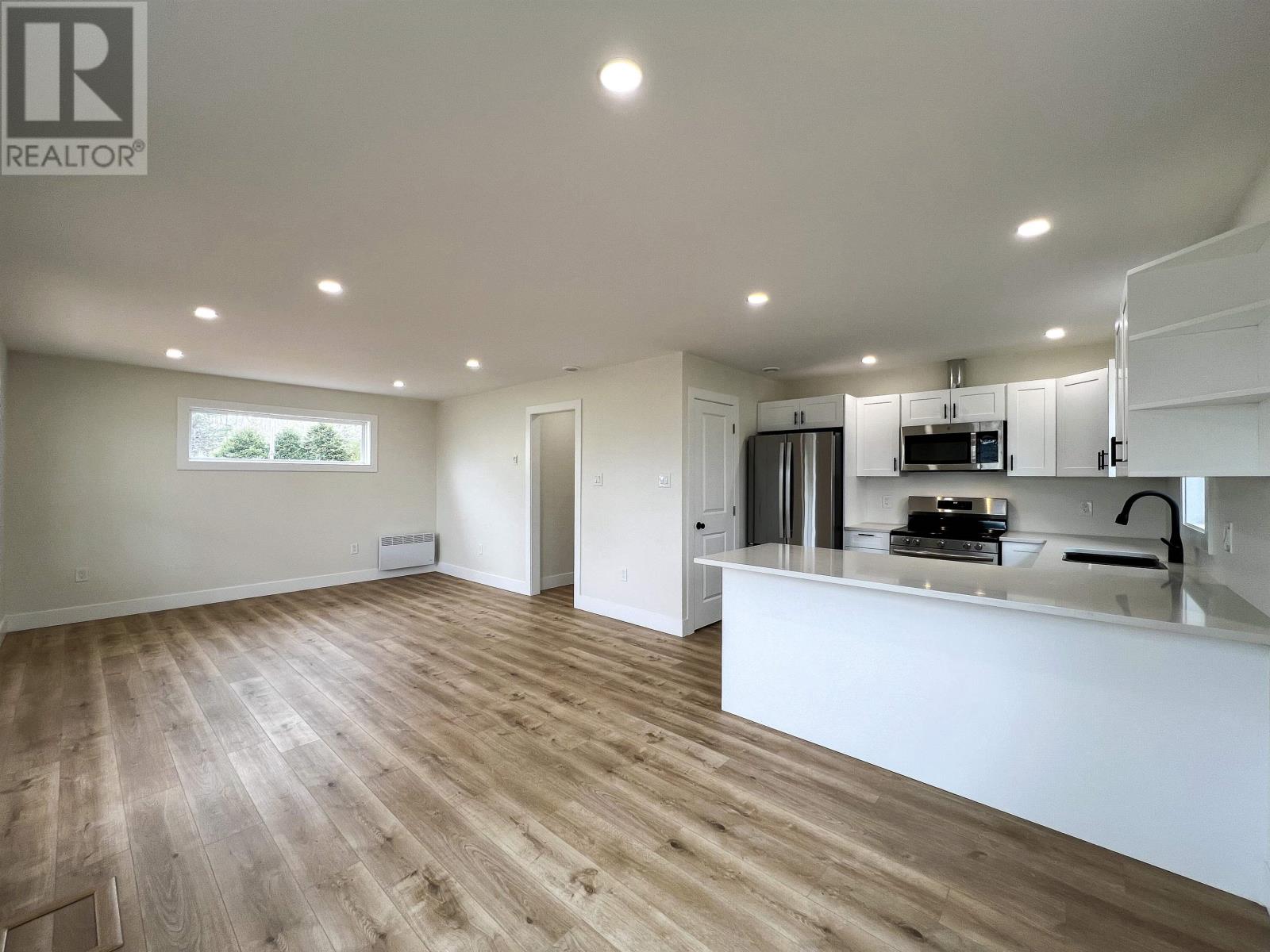 Property at 97 Victoria Street image 3