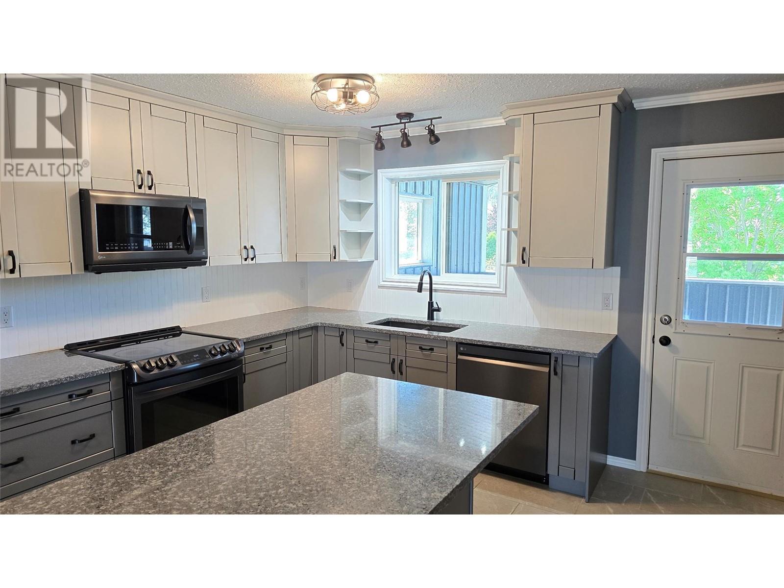 Property at 219 Montego Road image 3