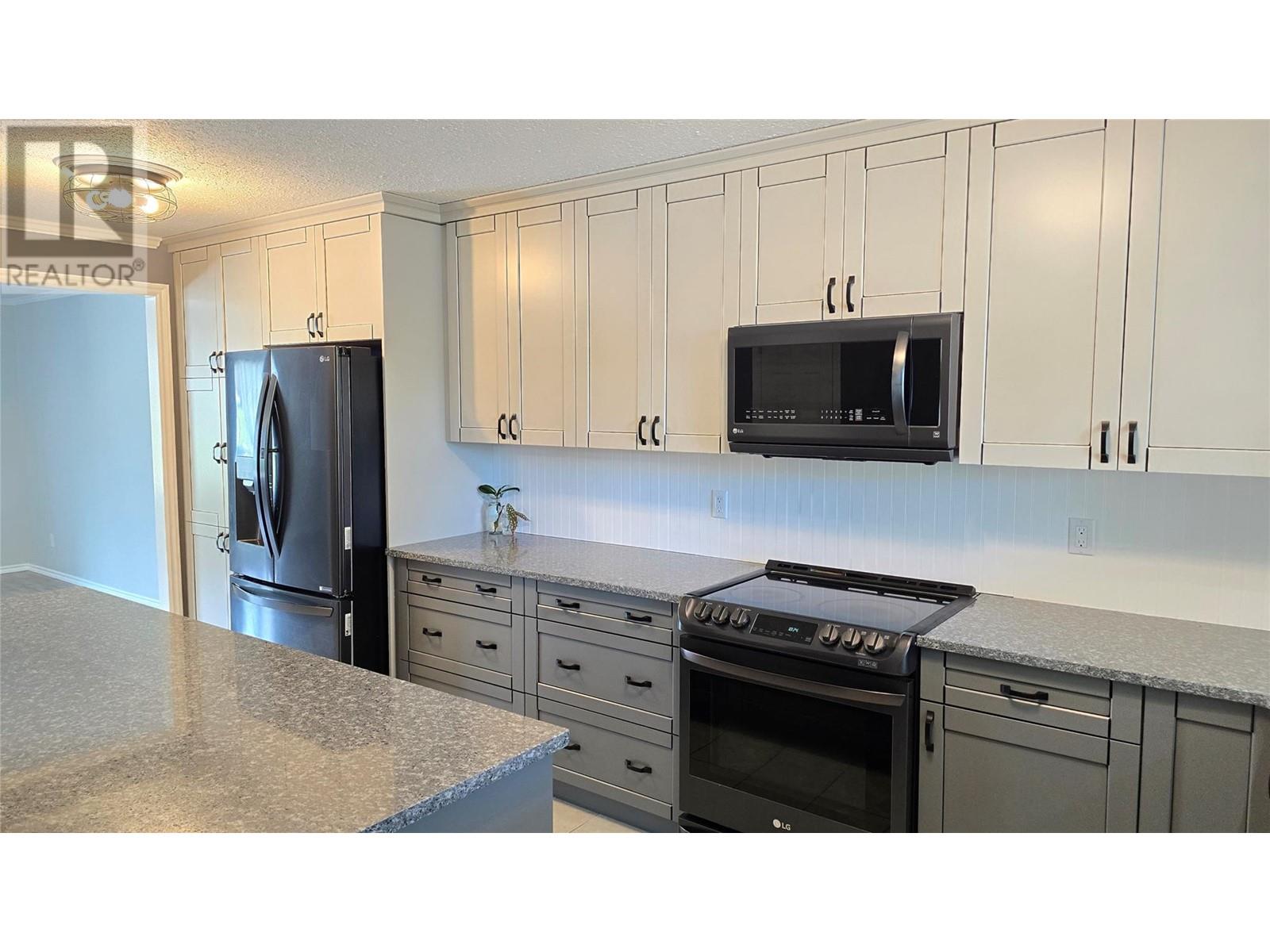 Property at 219 Montego Road image 2