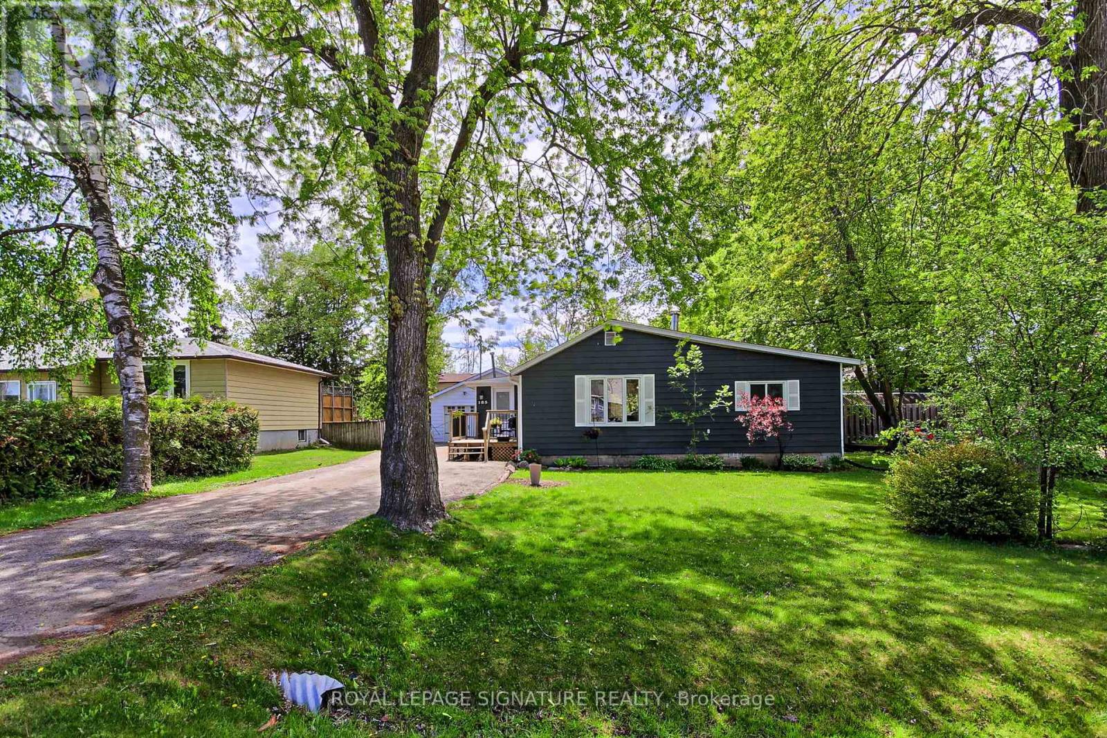 185 Woodland Avenue, Georgina, Ontario  L4P 2M9 - Photo 3 - N12162511