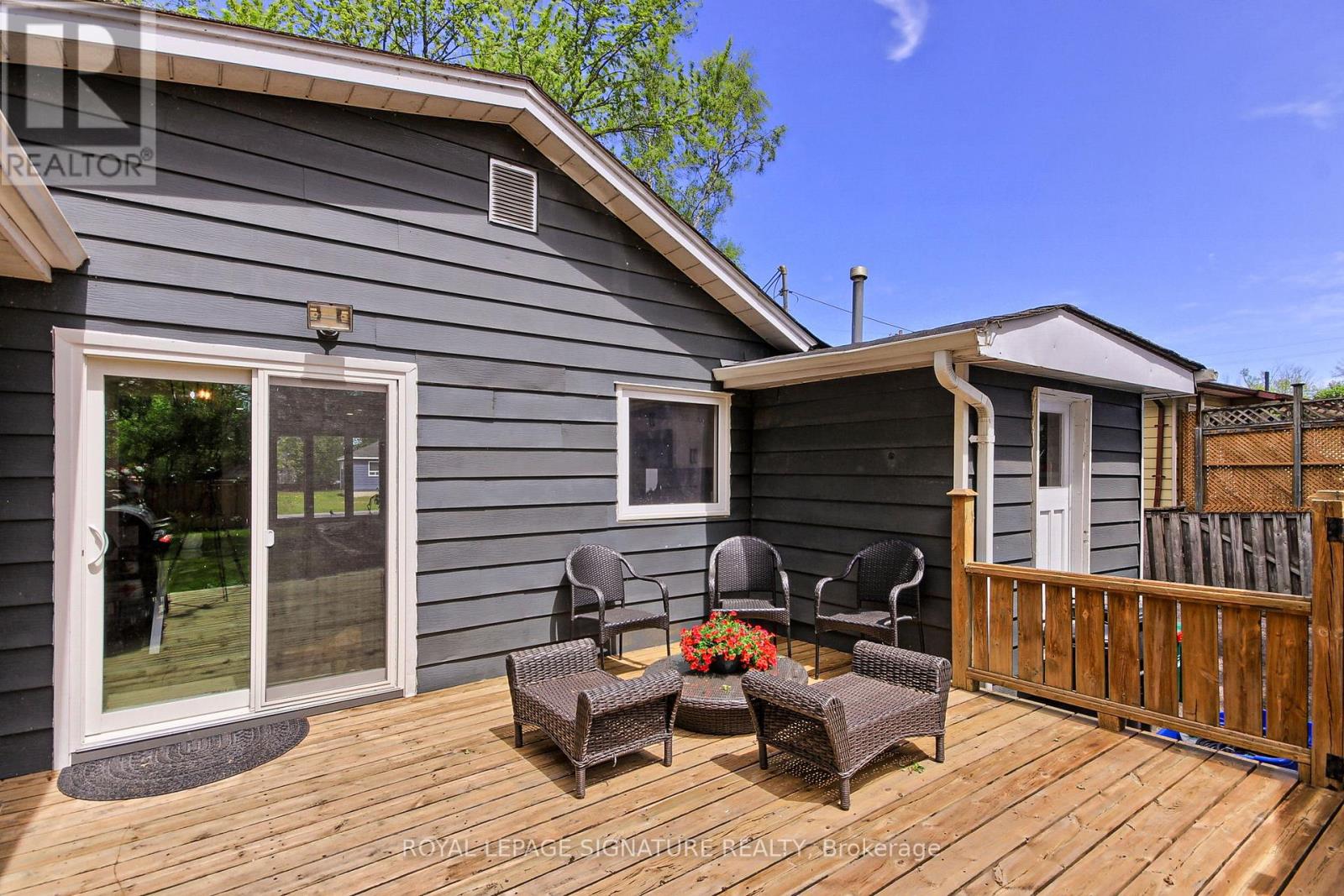 185 Woodland Avenue, Georgina, Ontario  L4P 2M9 - Photo 29 - N12162511