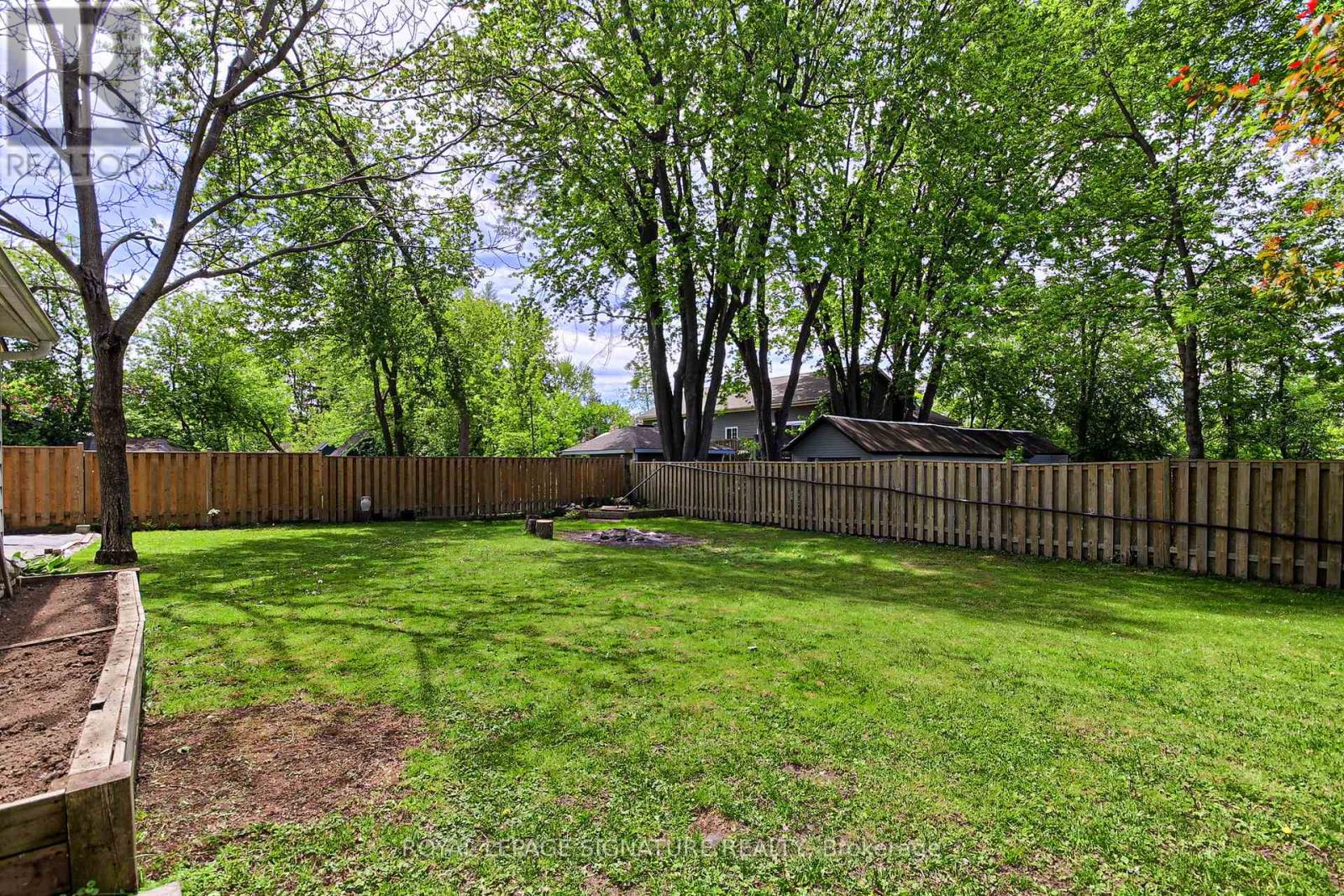 185 Woodland Avenue, Georgina, Ontario  L4P 2M9 - Photo 32 - N12162511