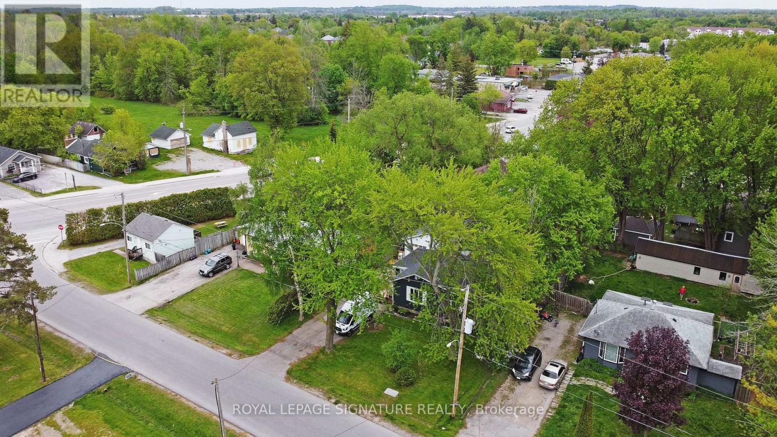 185 Woodland Avenue, Georgina, Ontario  L4P 2M9 - Photo 49 - N12162511