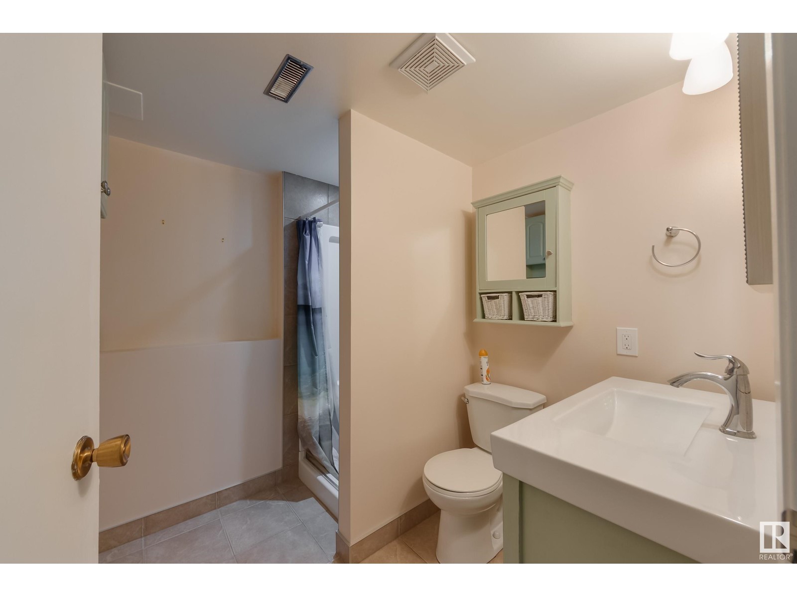 Property at 10118 & 10120 121 AV NW image 3