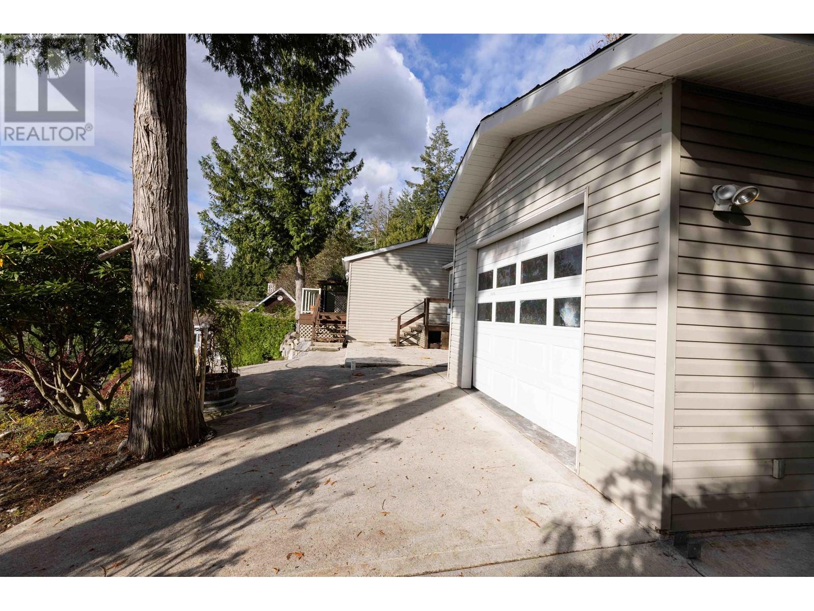 4799 Sinclair Bay Road, Garden Bay, British Columbia  V0N 1S1 - Photo 29 - R2989470