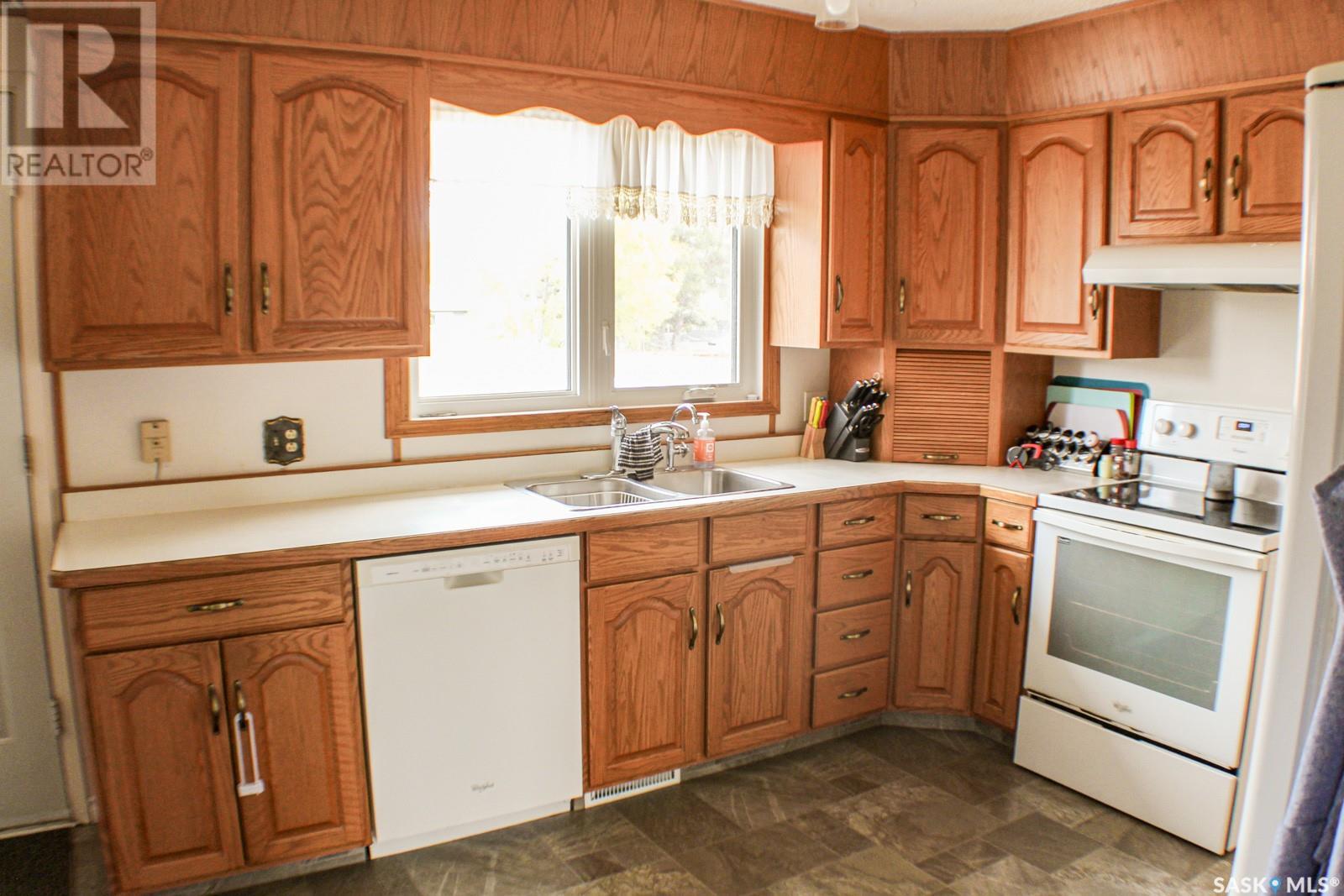 310 Churchill Drive, Melfort, Saskatchewan  S0E 1A0 - Photo 12 - SK006786