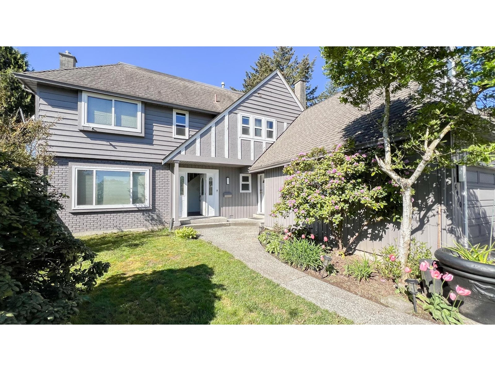 15910 100A AVENUE, Surrey, British Columbia