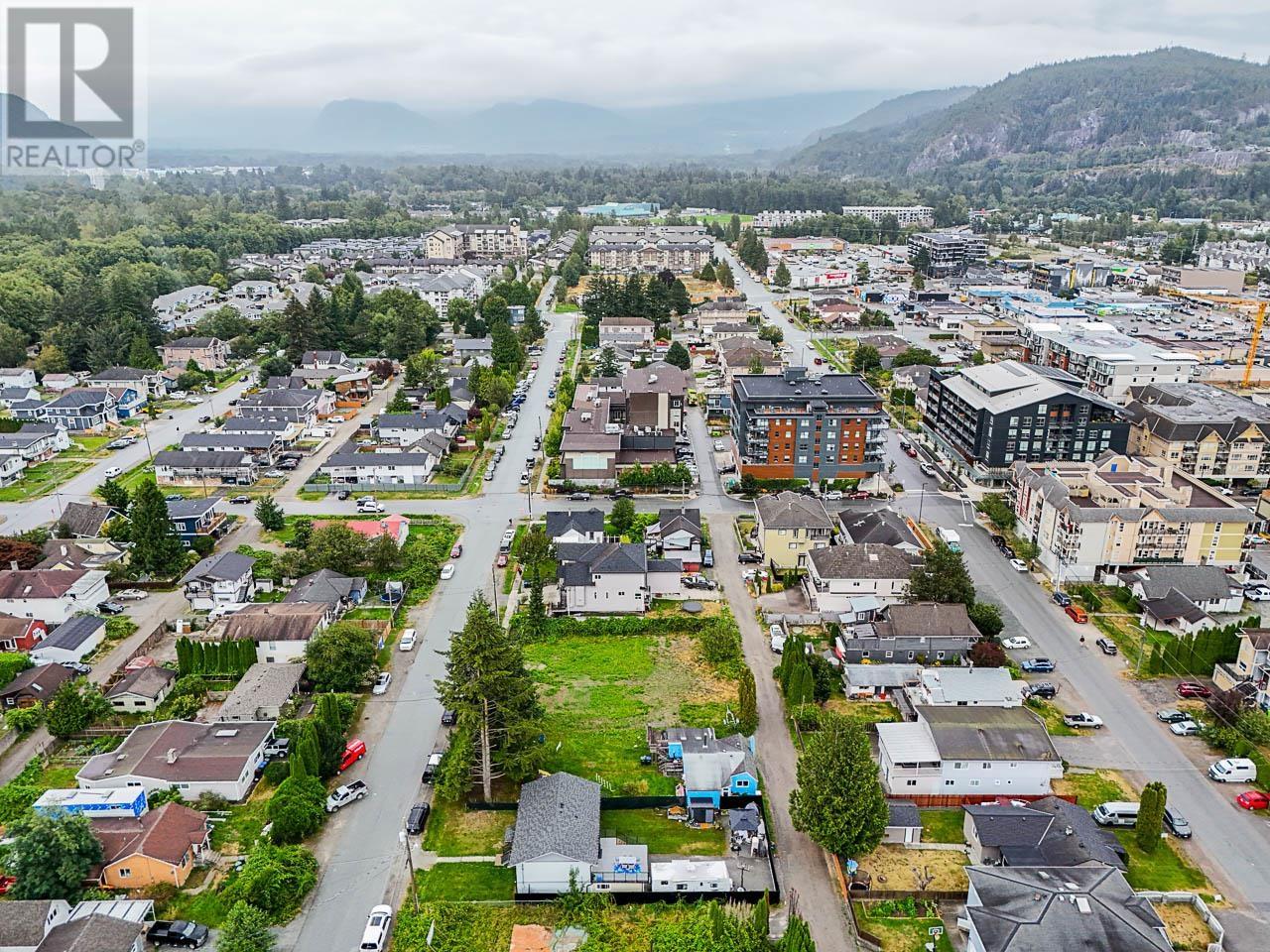 37956 Fourth Avenue, Squamish, British Columbia  V8B 0P7 - Photo 38 - R3005534