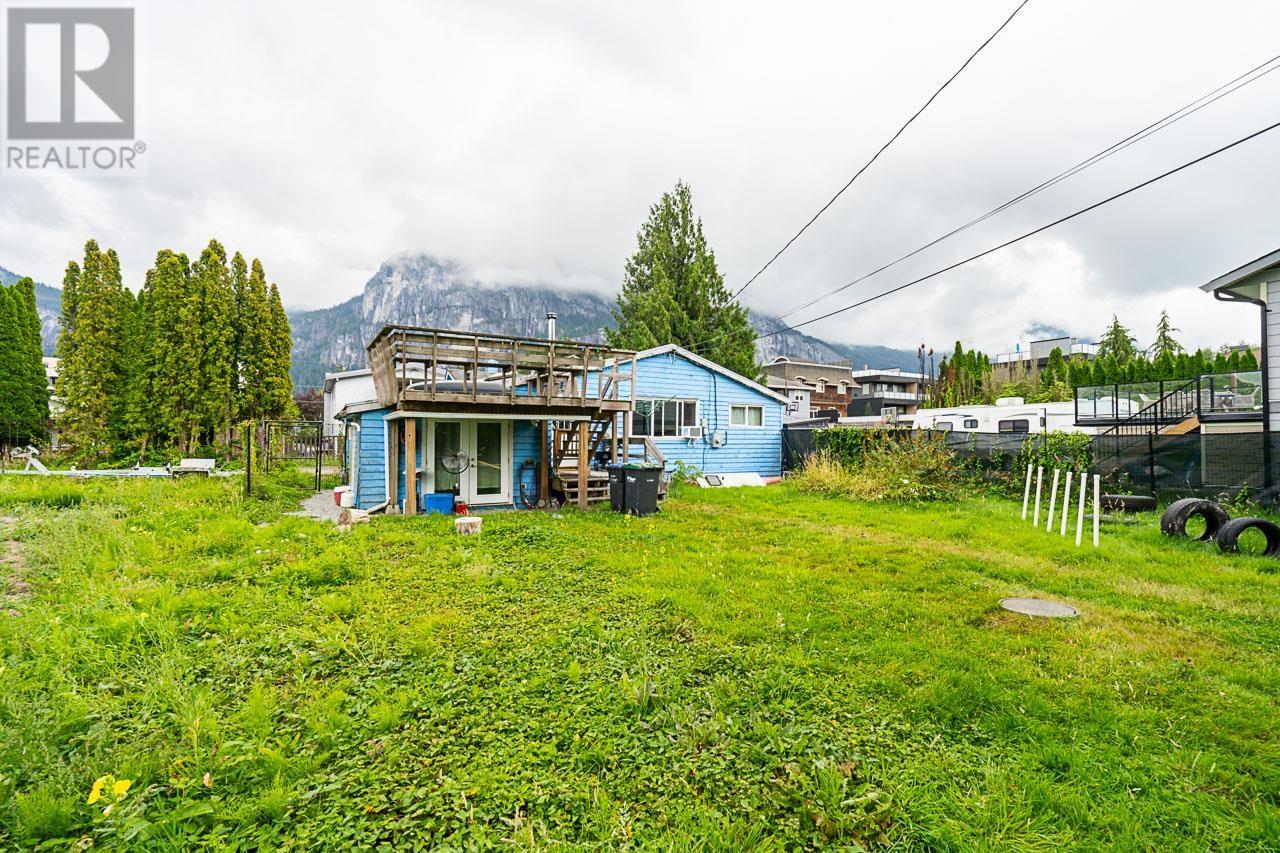 37956 Fourth Avenue, Squamish, British Columbia  V8B 0P7 - Photo 34 - R3005534