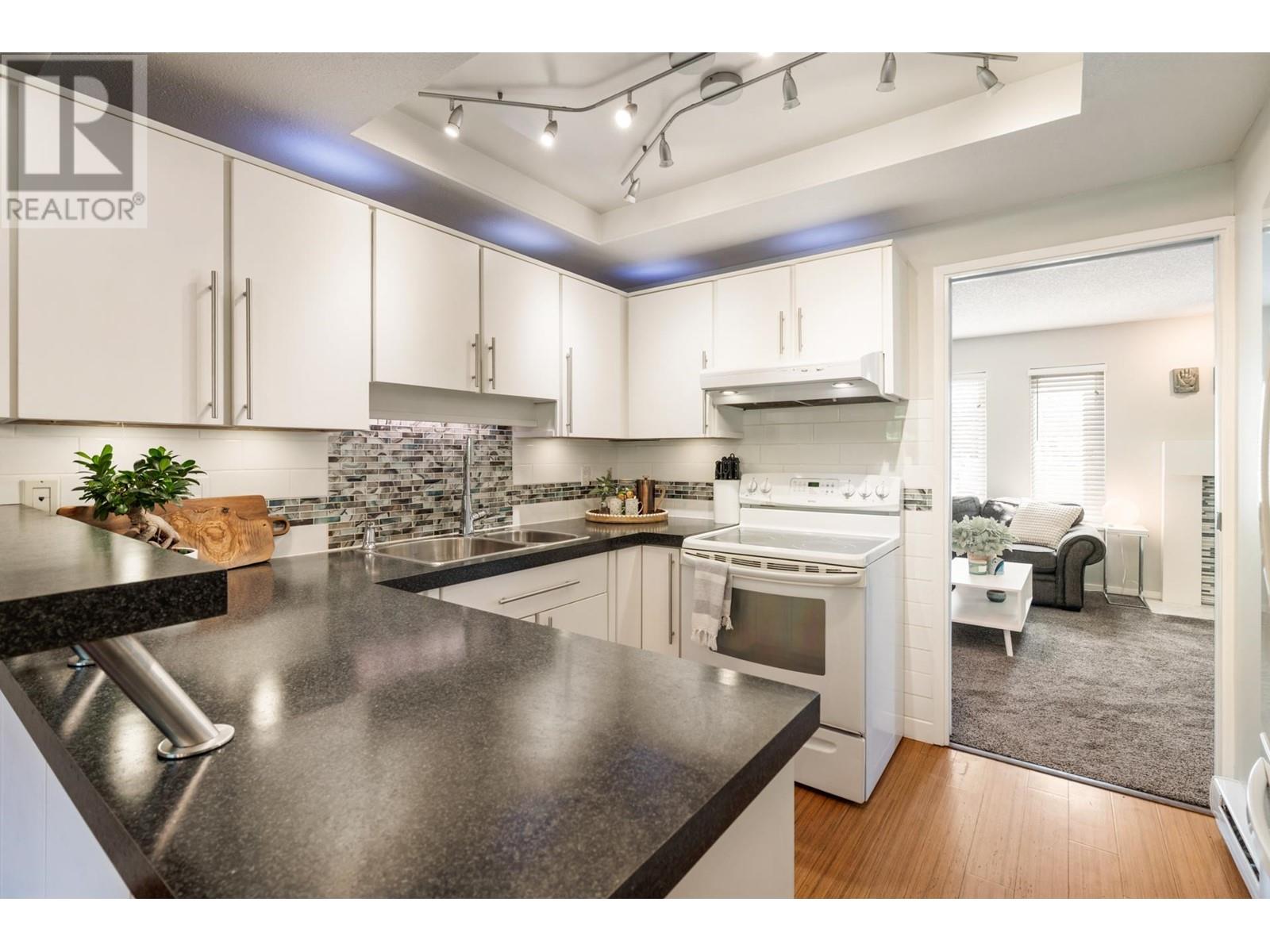 9413 Kingsley Crescent, Richmond, British Columbia  V7A 4V6 - Photo 6 - R3005923