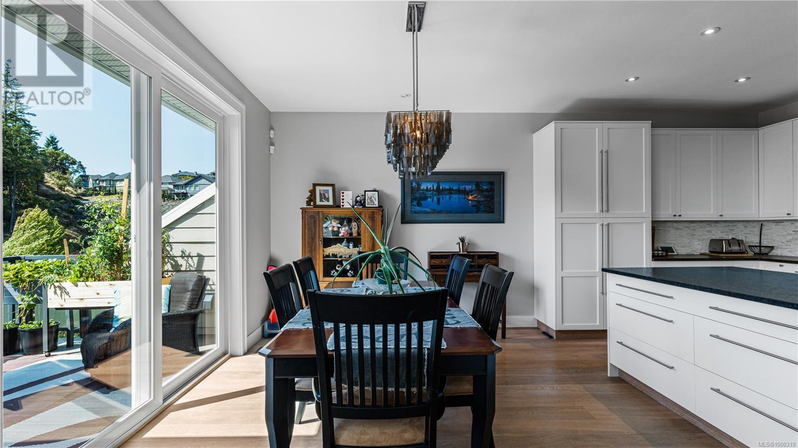 Property at 2207 Spirit Ridge Dr image 4