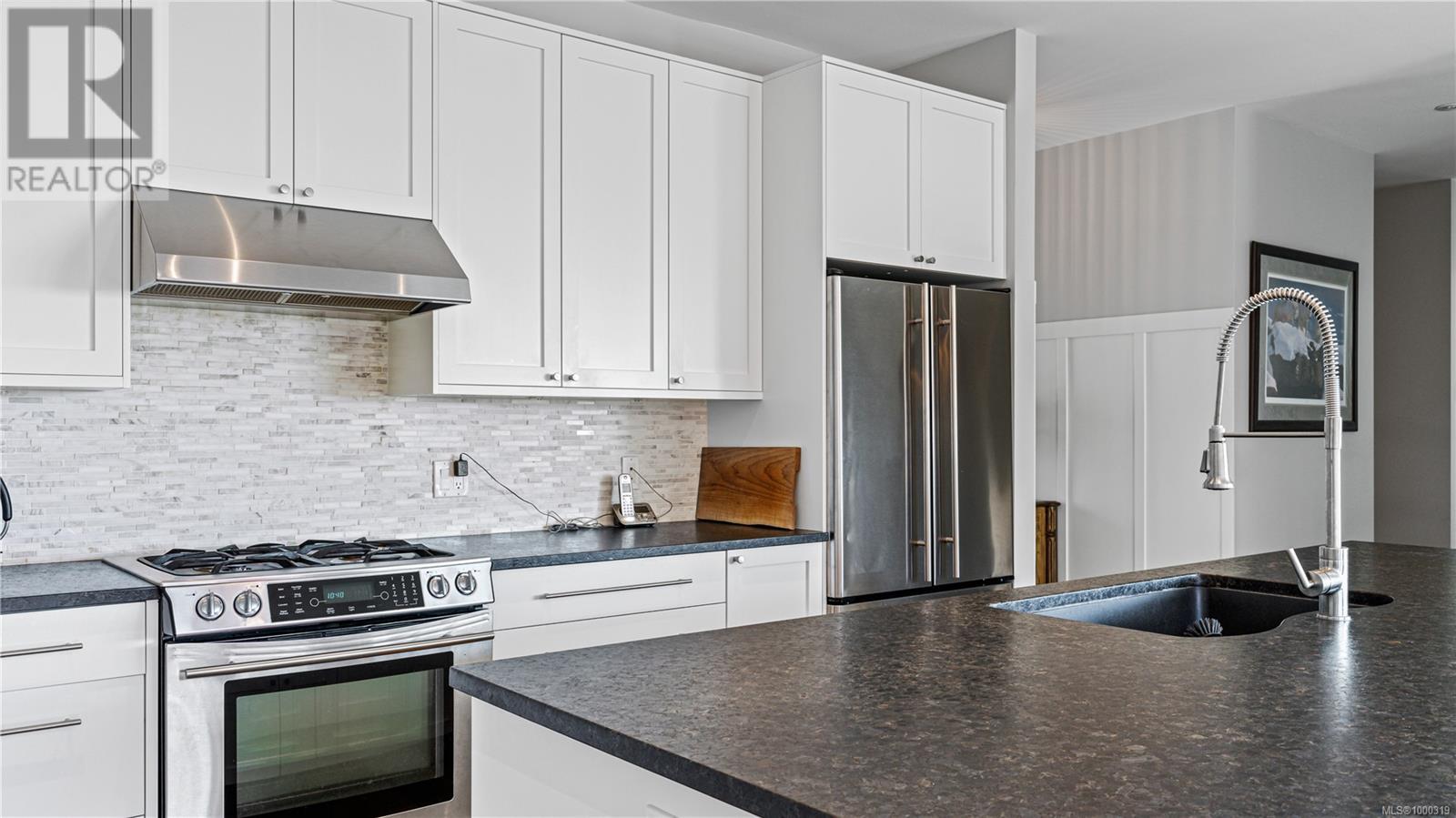 Property at 2207 Spirit Ridge Dr image 5