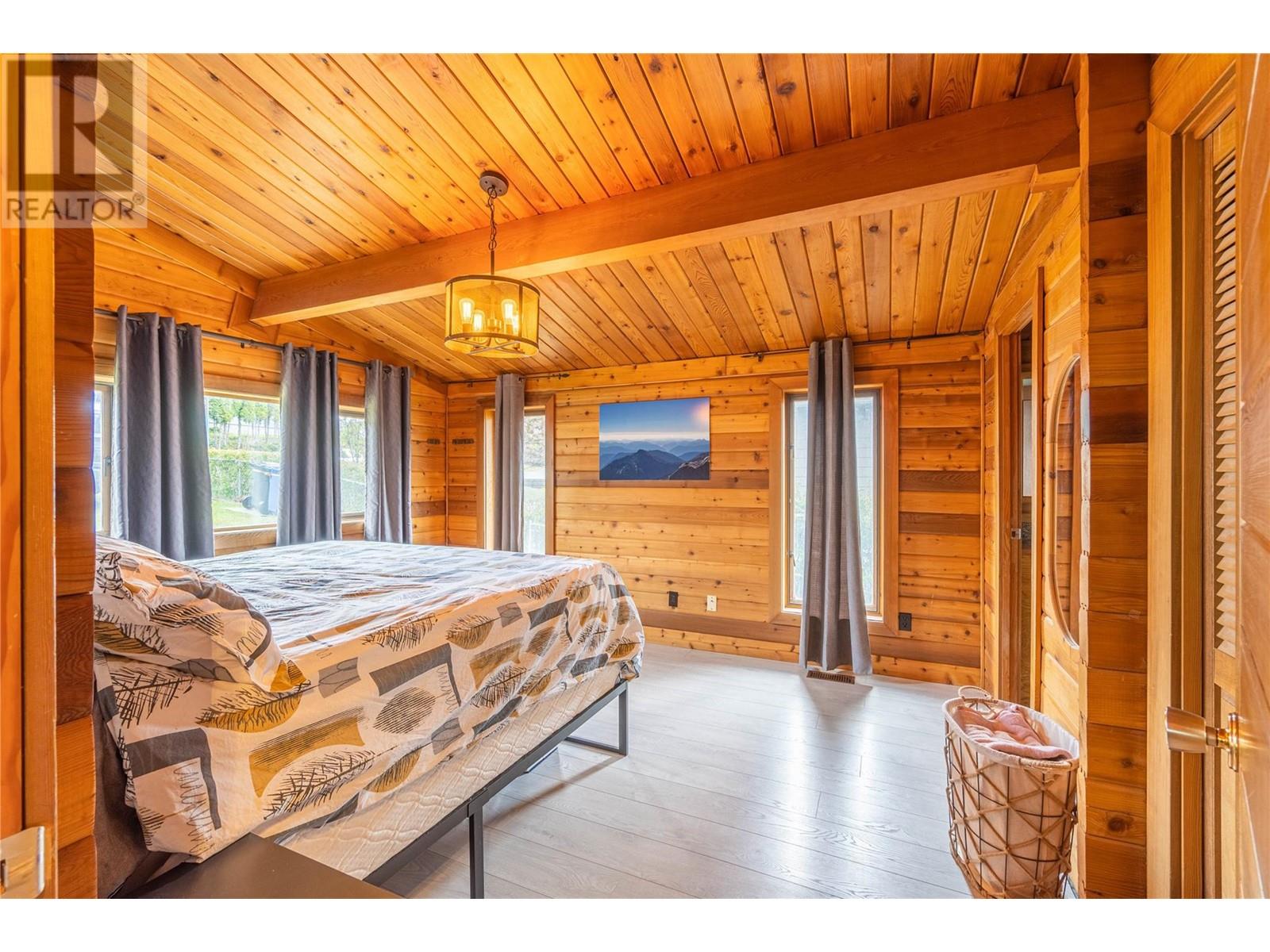 33 BRECCIA Drive, Logan Lake, BC V0K1W0