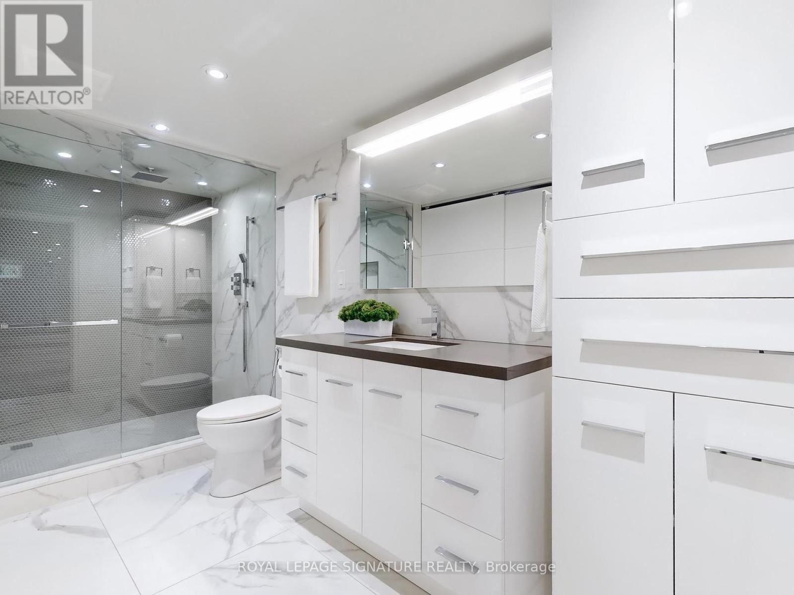 16 Bardwell Crescent, Toronto, Ontario  M1R 1C9 - Photo 29 - E12166098