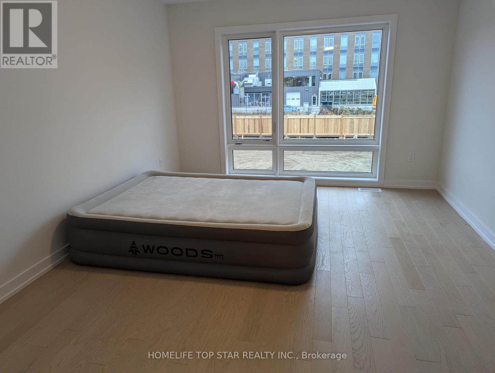 9 Liam Foudy Court, Toronto, Ontario  M1P 3C1 - Photo 4 - E12166167