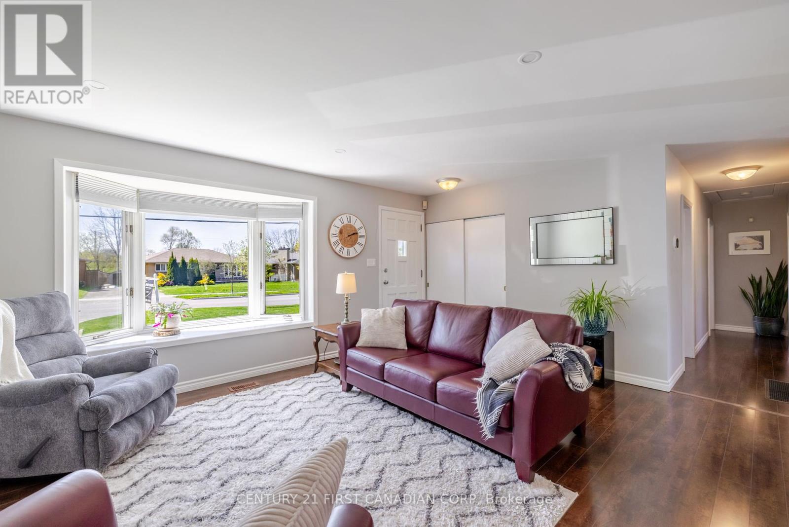 Photo 10 of 50 for 460 Beachwood Avenue