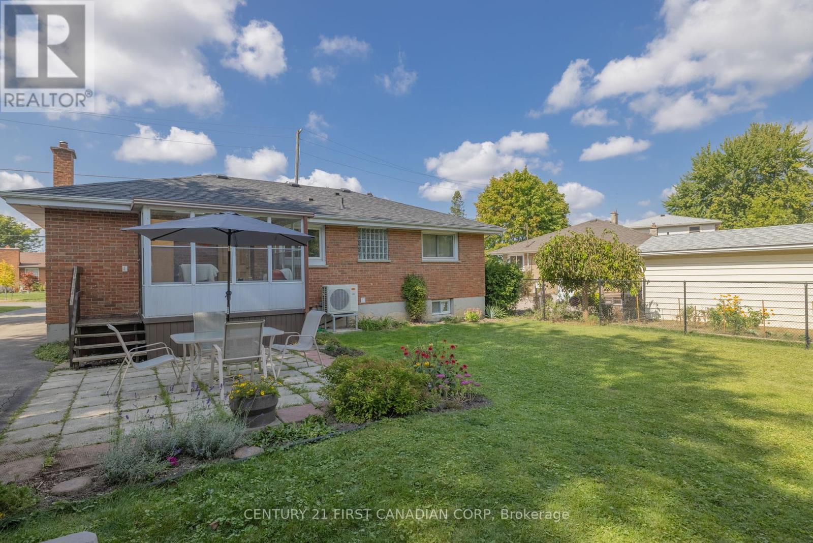 Photo 11 of 50 for 460 Beachwood Avenue