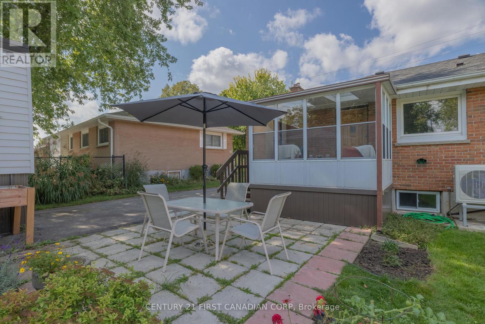 Photo 13 of 50 for 460 Beachwood Avenue
