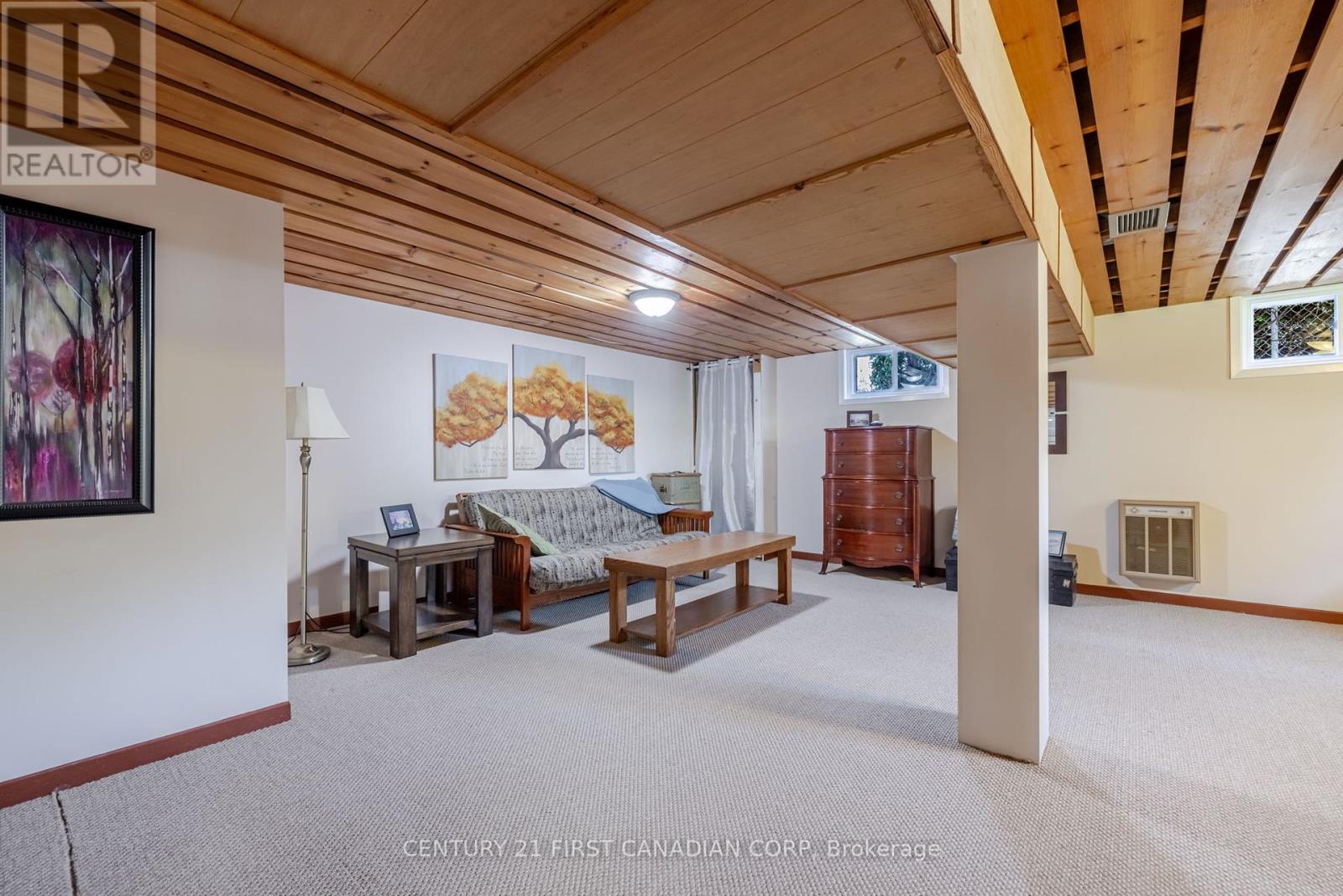 Photo 40 of 50 for 460 Beachwood Avenue
