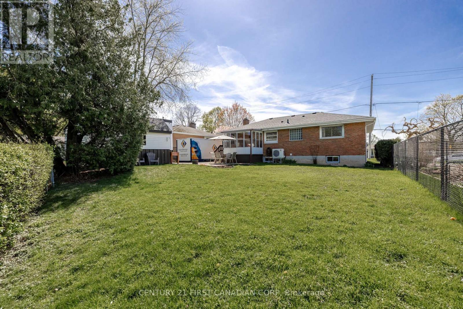 Photo 46 of 50 for 460 Beachwood Avenue