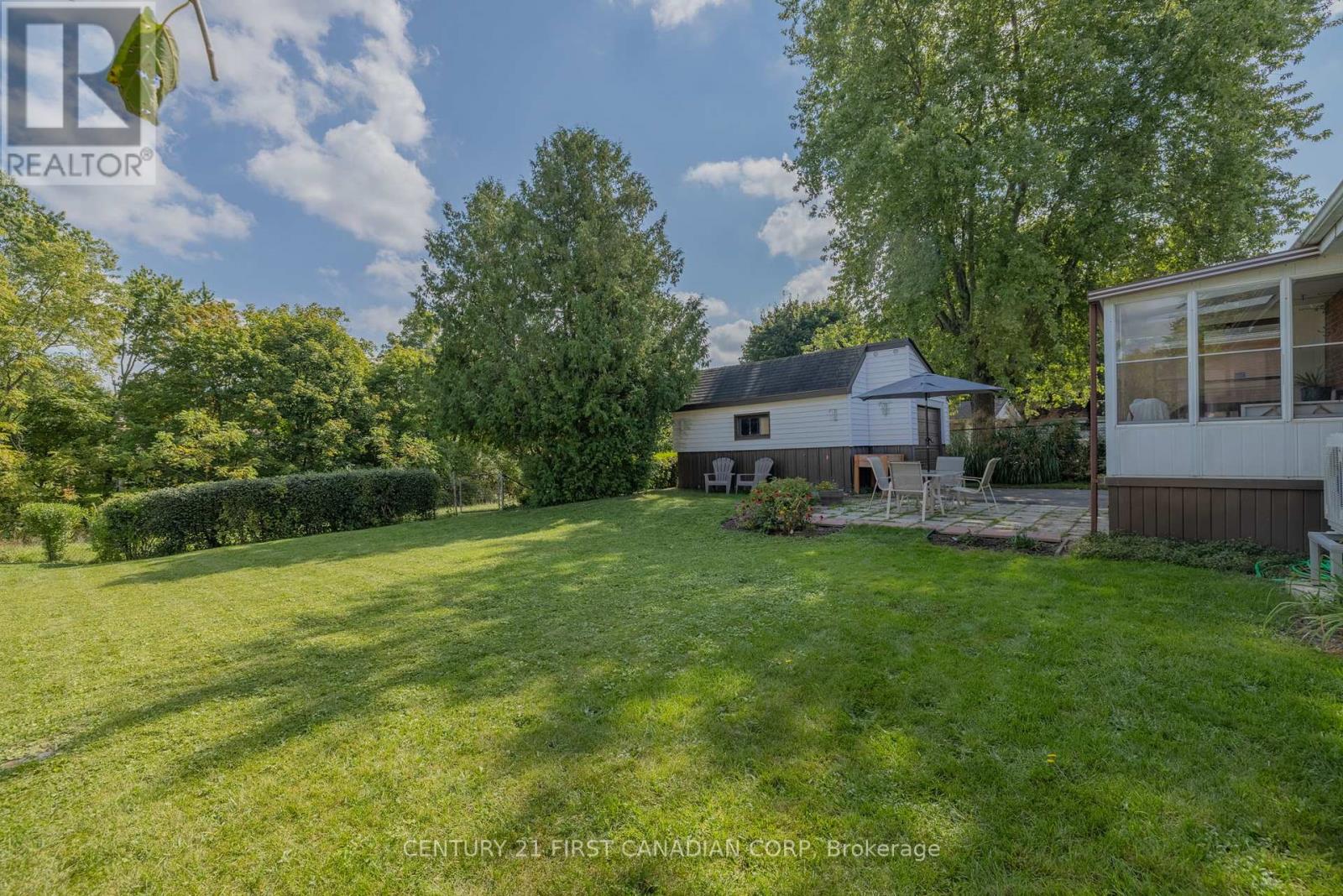 Photo 7 of 50 for 460 Beachwood Avenue
