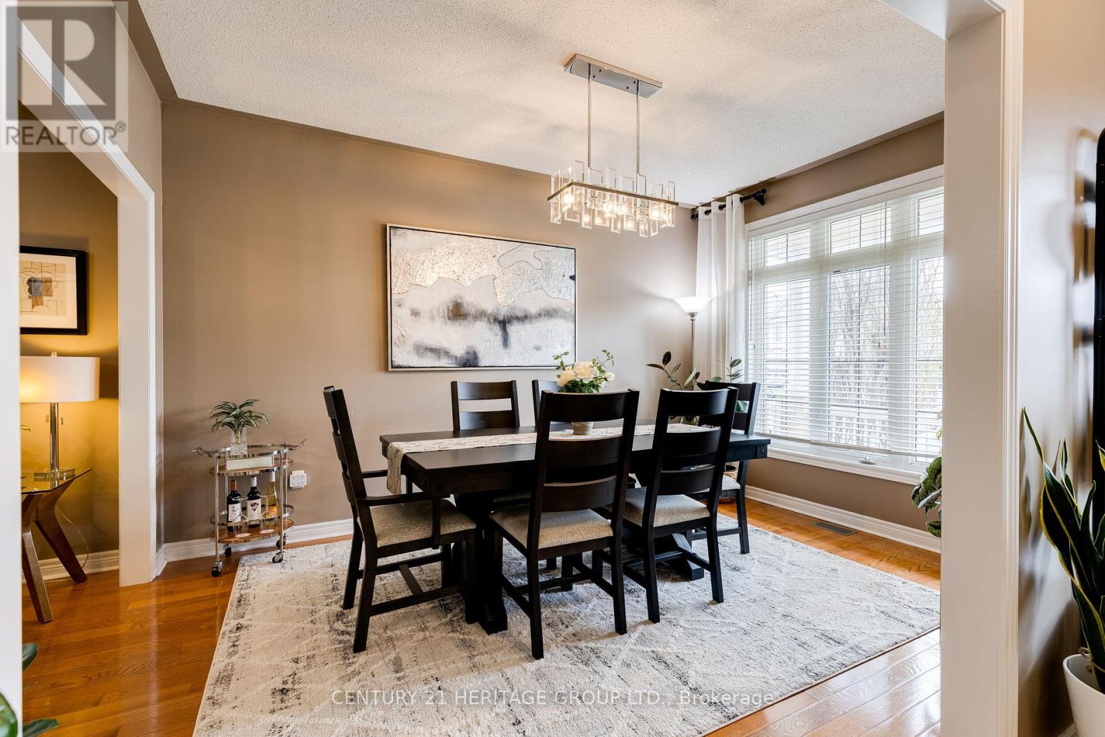 Property at 402 KWAPIS BOULEVARD image 3