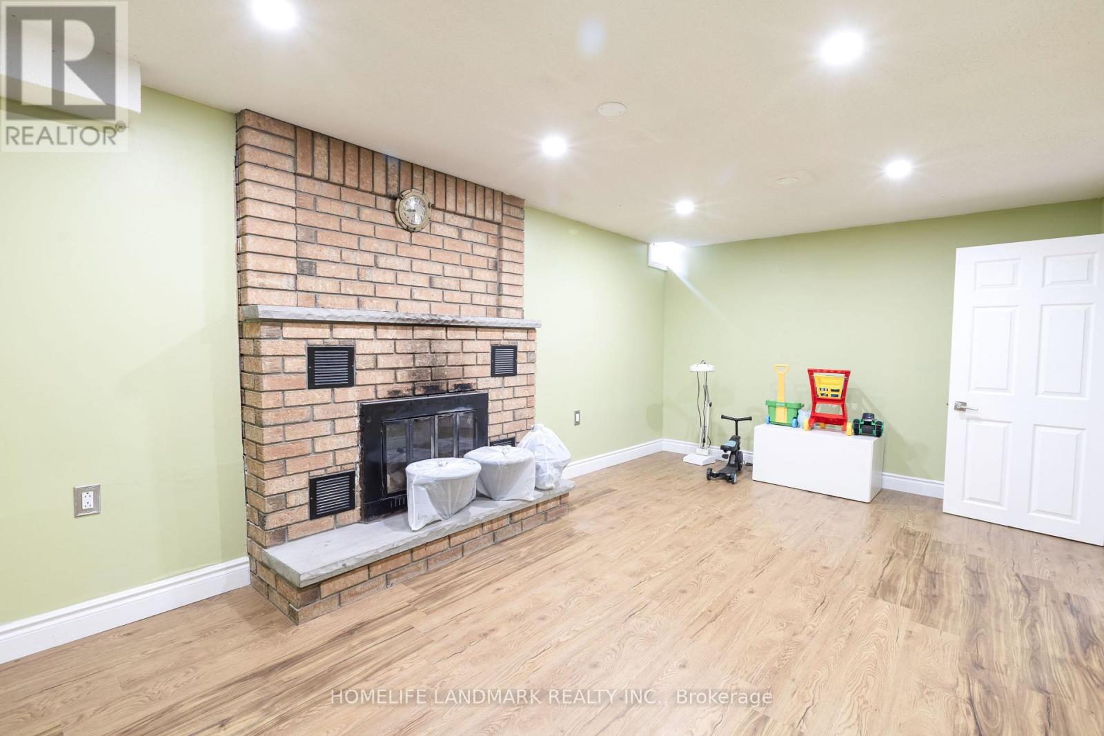 9755 Keele Street, Vaughan, Ontario  L6A 3Y5 - Photo 37 - N12165991