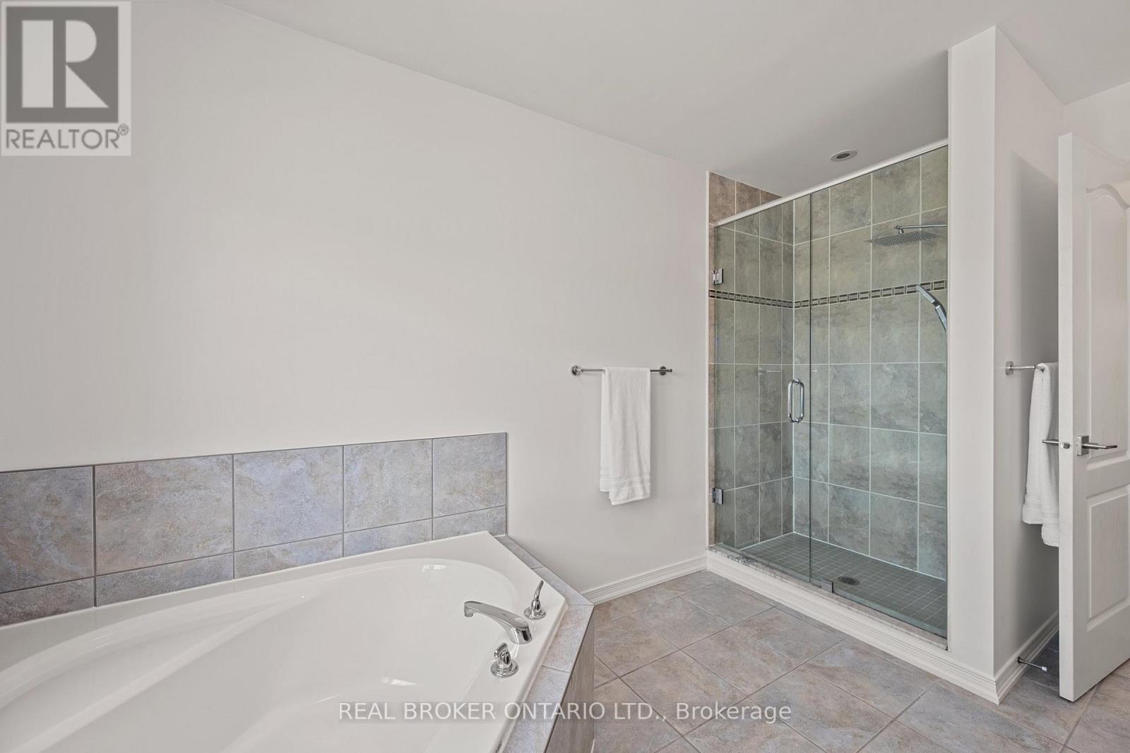 1399 Kellough Street, Innisfil, Ontario  L9S 0H7 - Photo 25 - N12166211