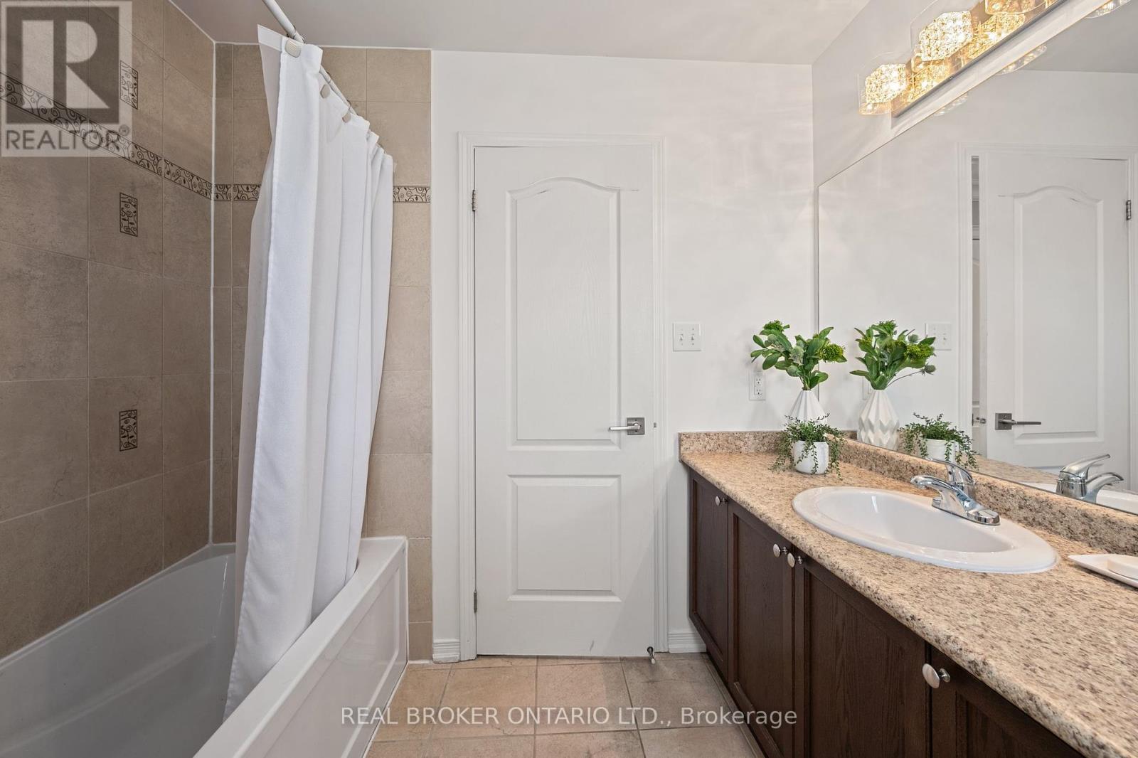 1399 Kellough Street, Innisfil, Ontario  L9S 0H7 - Photo 31 - N12166211