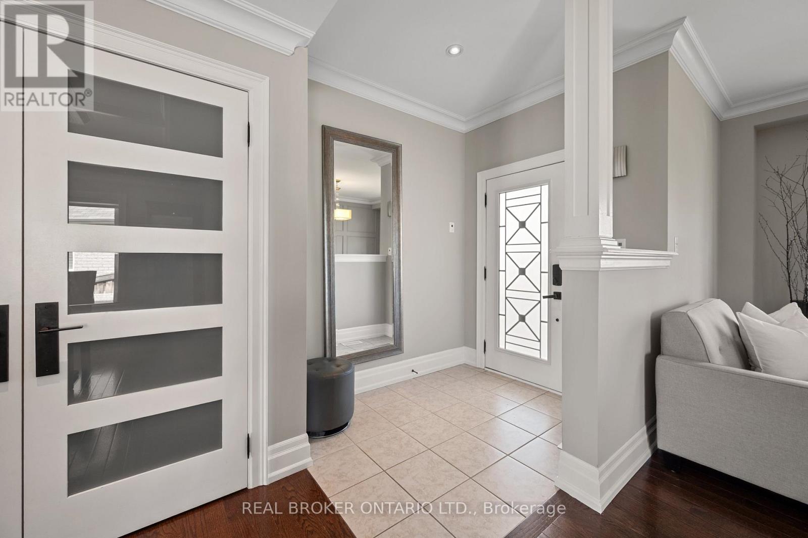 1399 Kellough Street, Innisfil, Ontario  L9S 0H7 - Photo 4 - N12166211