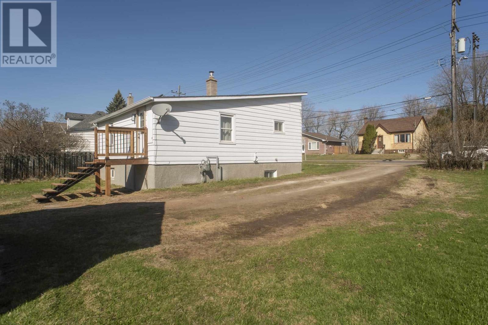 226 High St, Thunder Bay, Ontario  P7A 5R8 - Photo 45 - TB251173
