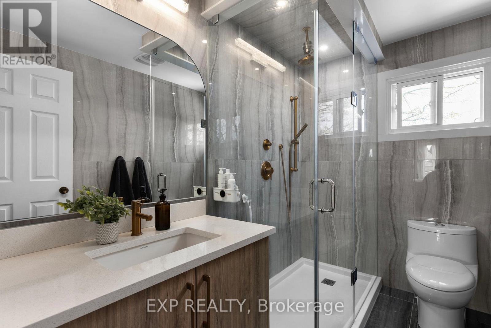 255 Hickling Trail, Barrie, Ontario  L4M 5W9 - Photo 21 - S12166137