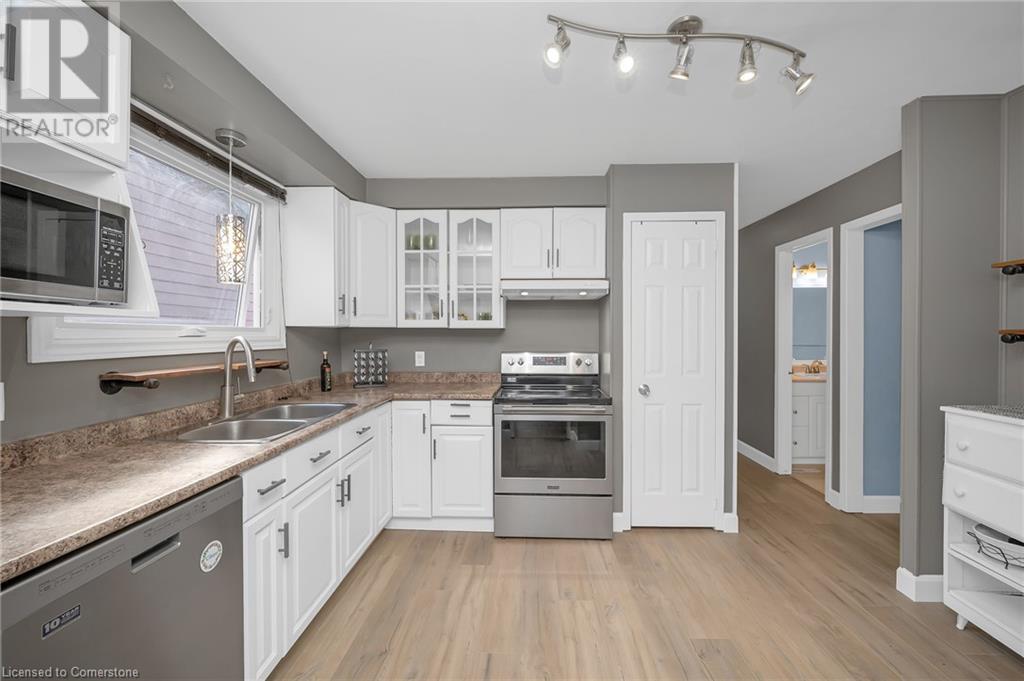 52 Green Maple Drive, St. Catharines, Ontario  L2P 3P9 - Photo 14 - 40731263