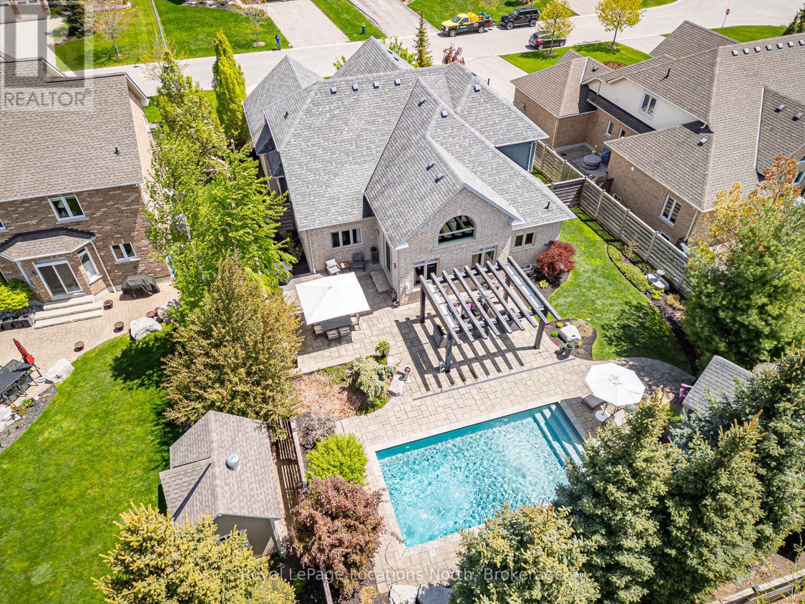 Property at 16 FRANCES DRIVE image 3