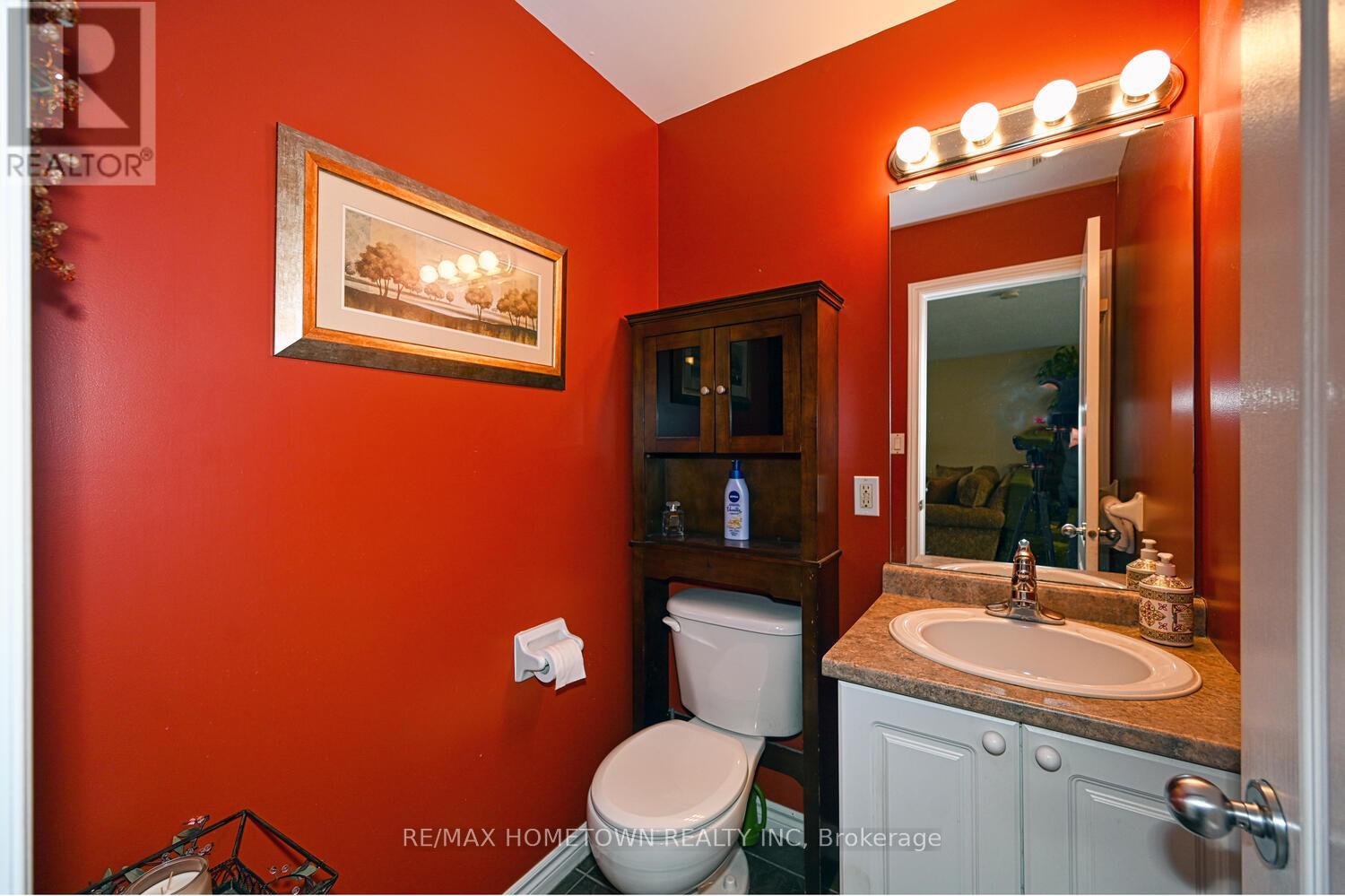16 Regency Place, Brockville, Ontario  K6V 7M5 - Photo 17 - X12166300