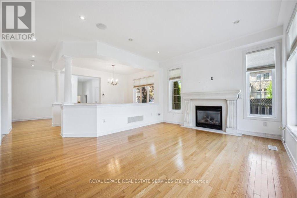 1405 Craigleith Road, Oakville, Ontario  L6H 0A7 - Photo 6 - W12166125
