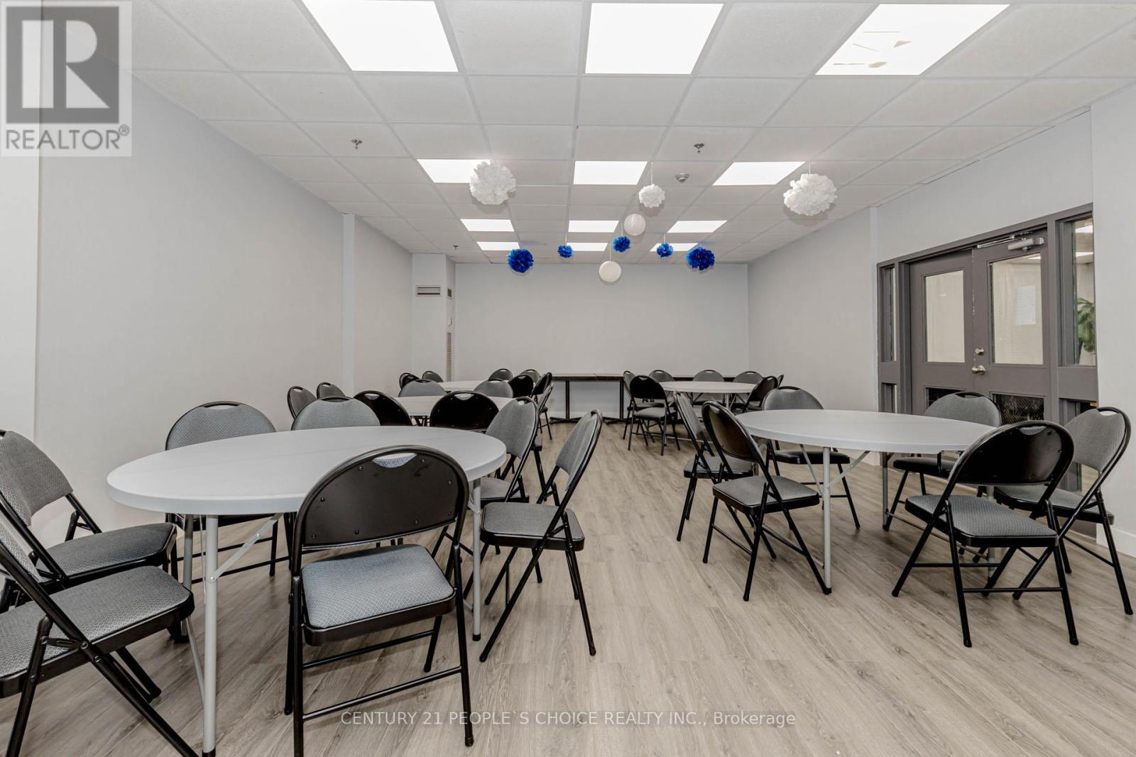 404 - 4 Lisa Street, Brampton (Queen Street Corridor), Ontario  L6T 4B6 - Photo 42 - W12166193