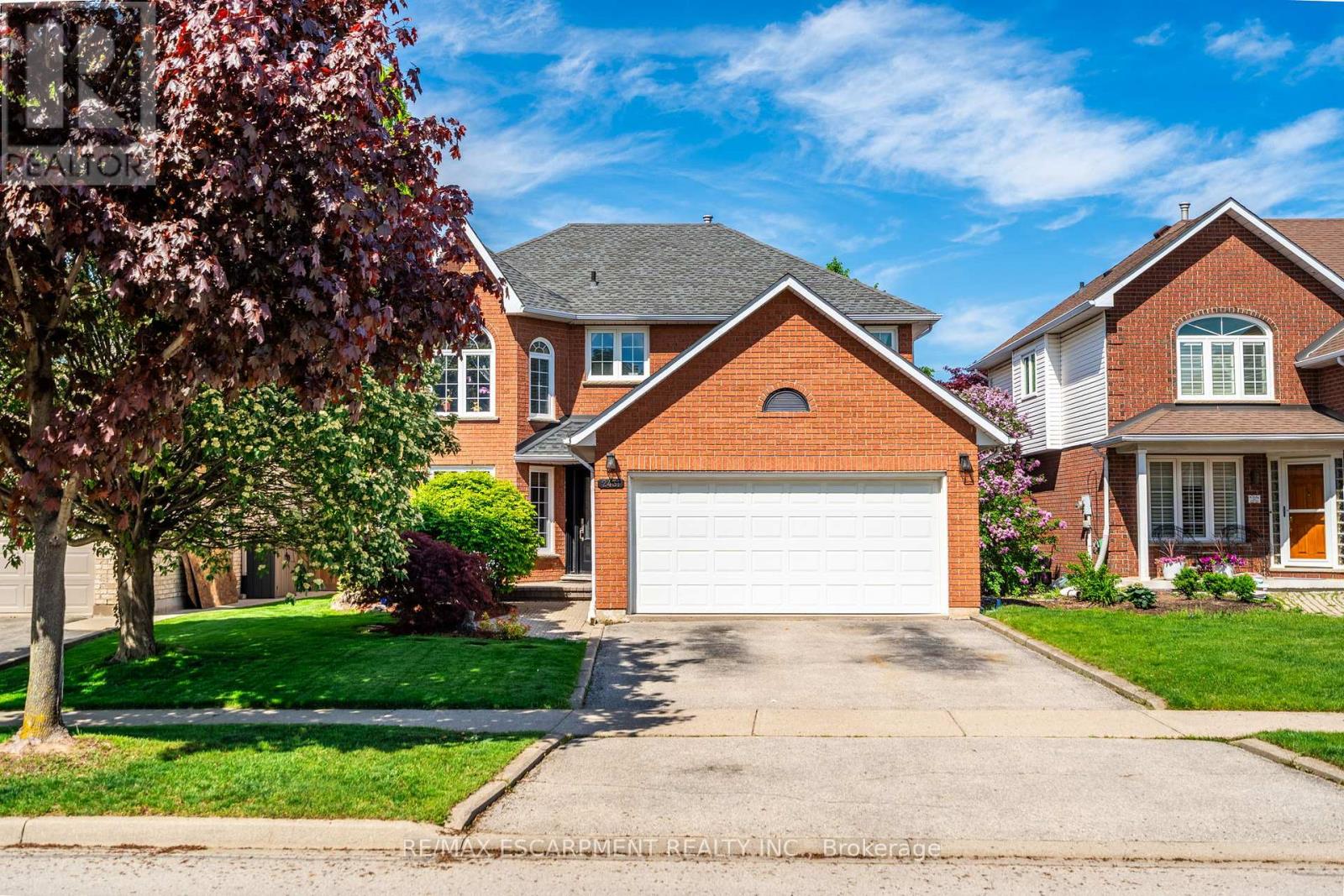 2431 Baxter Crescent, Burlington, Ontario  L7M 4A1 - Photo 1 - W12166213